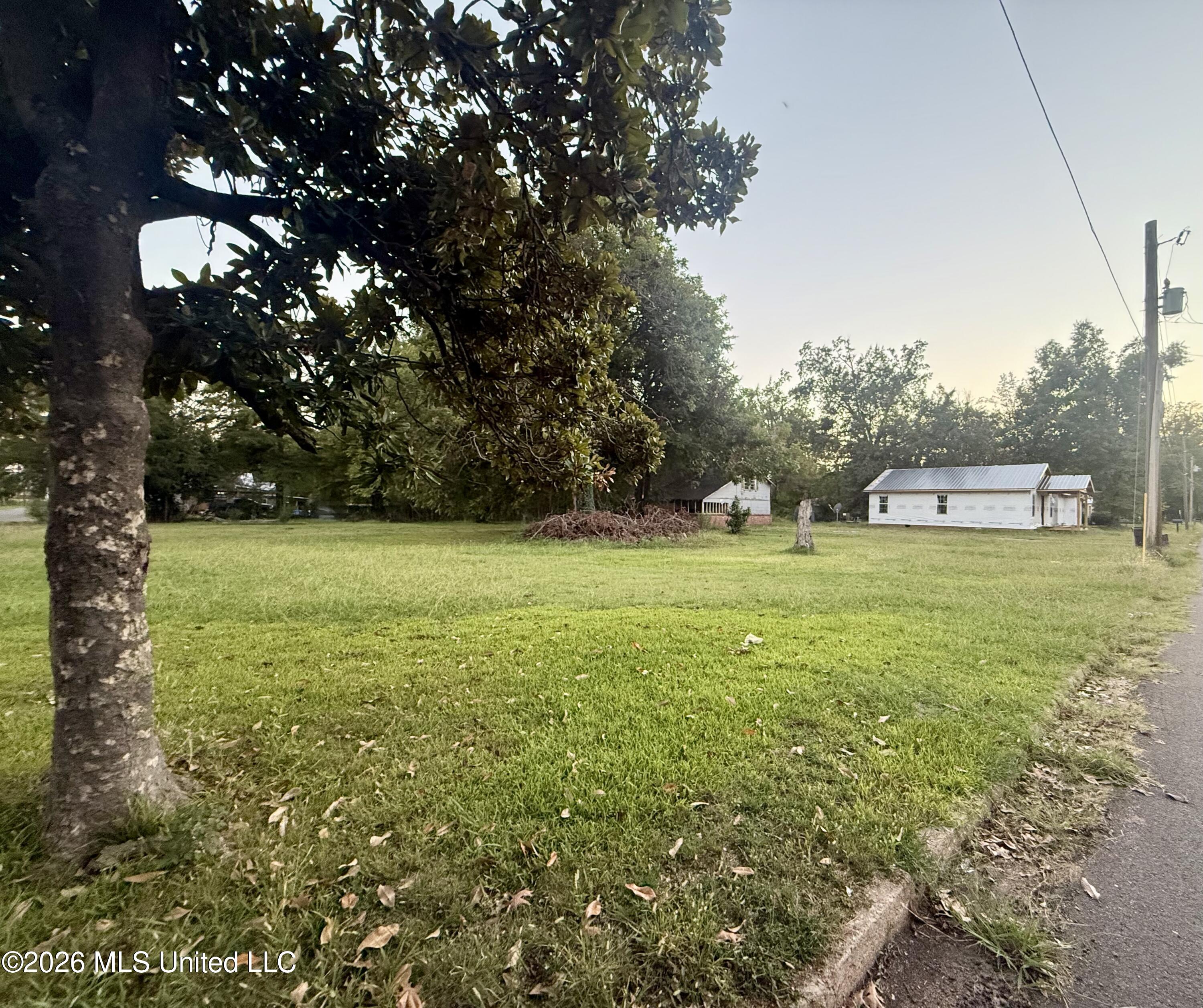 275 Ruby Avenue Property Photo 18