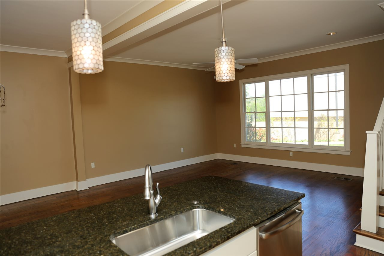 1201 North Street Property Photo 3