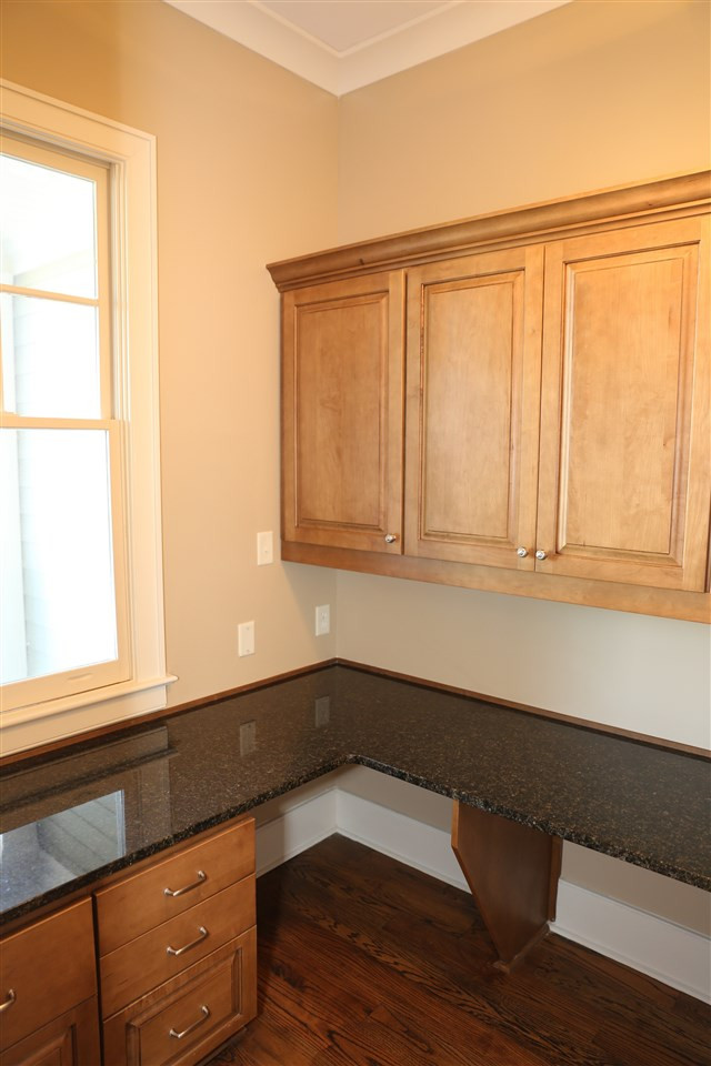 1201 North Street Property Photo 7