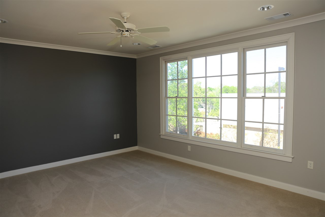 1201 North Street Property Photo 14