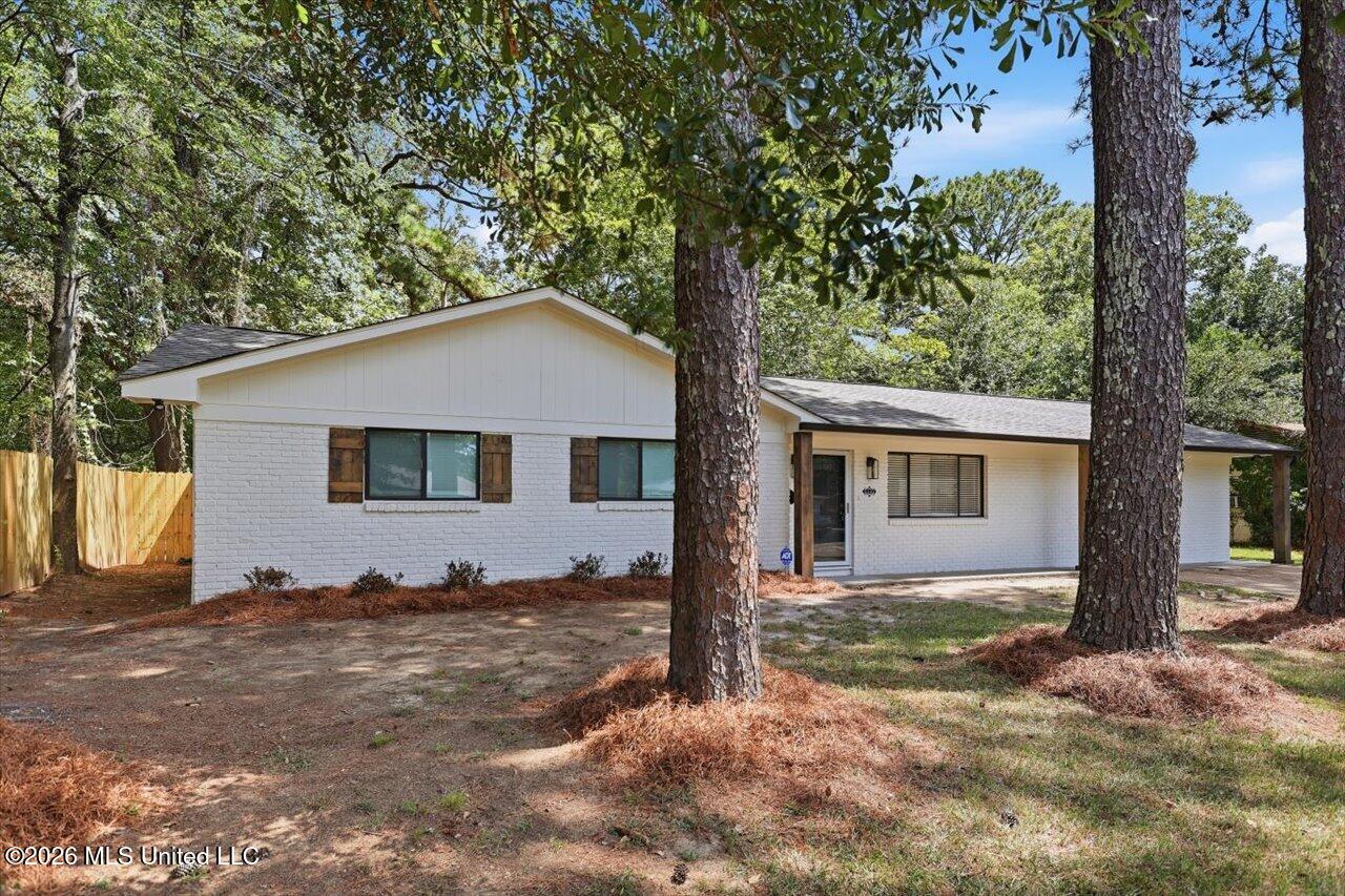 5332 Clair Street Property Photo 2
