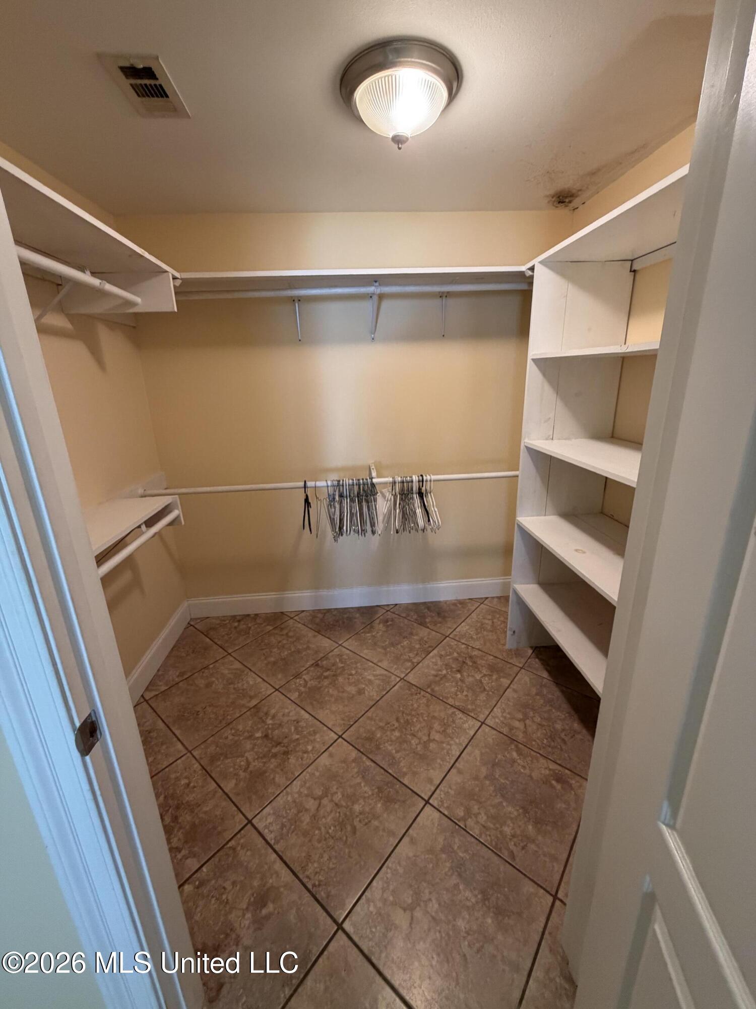 734 Akaka Court Property Photo 7