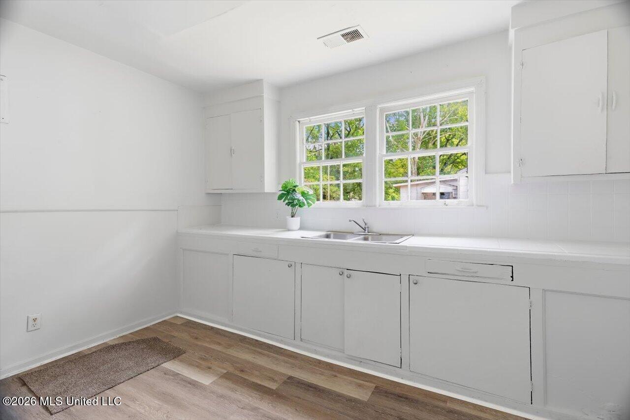 150 Sewanee Drive Property Photo 8