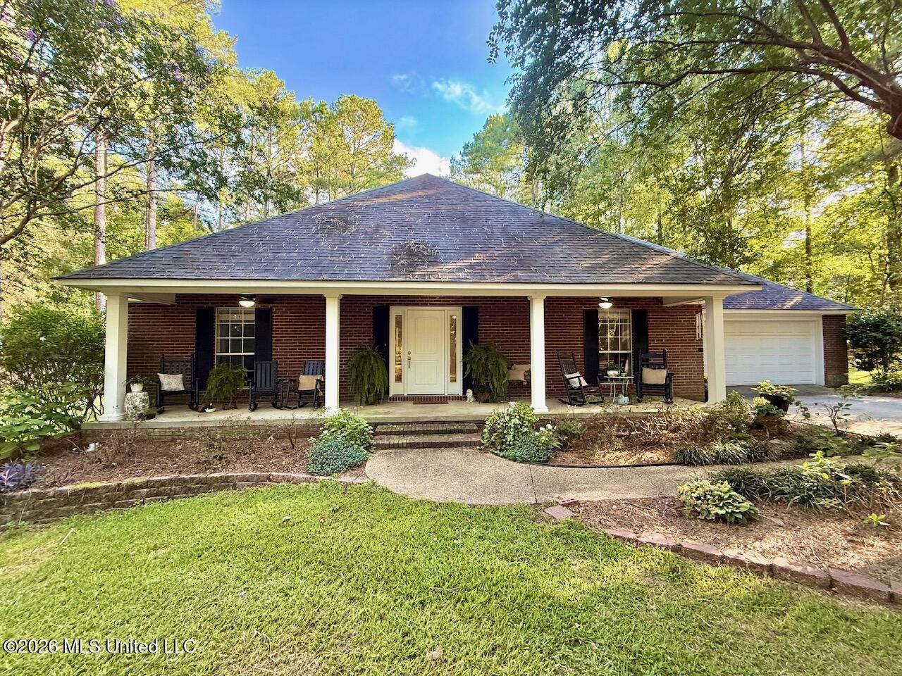 648 Springridge Trail Property Photo 2