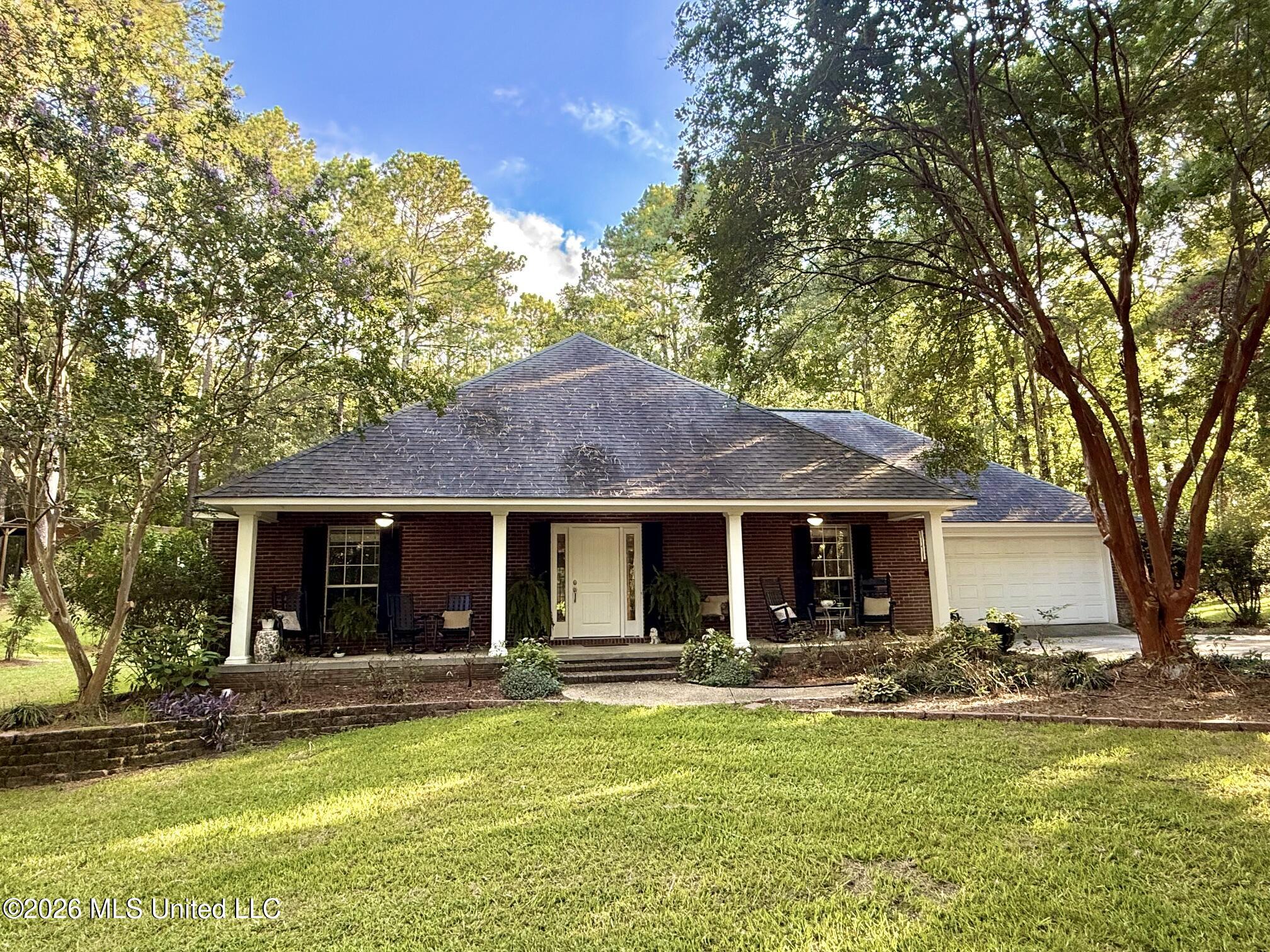 648 Springridge Trail Property Photo 5