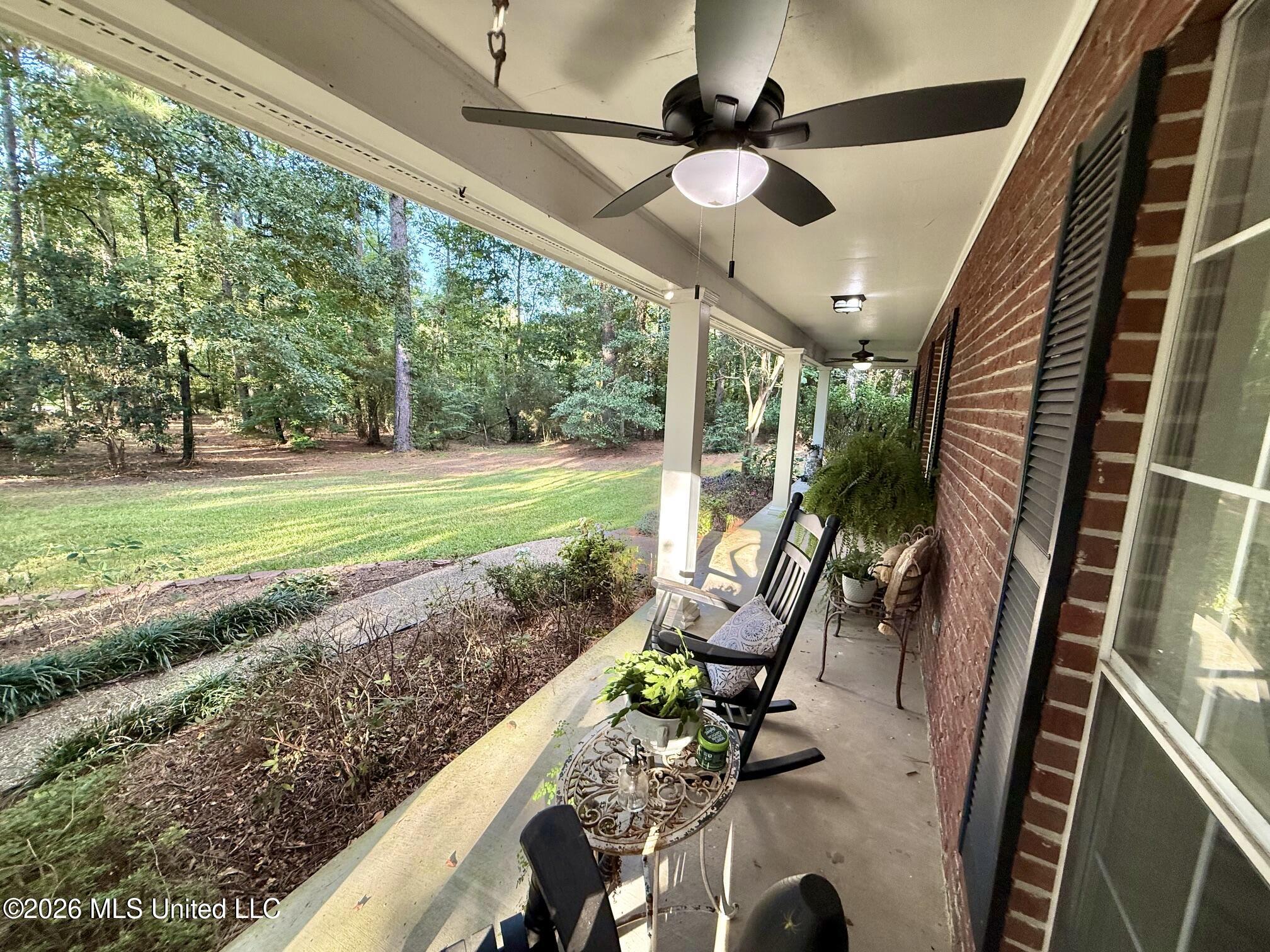 648 Springridge Trail Property Photo 14