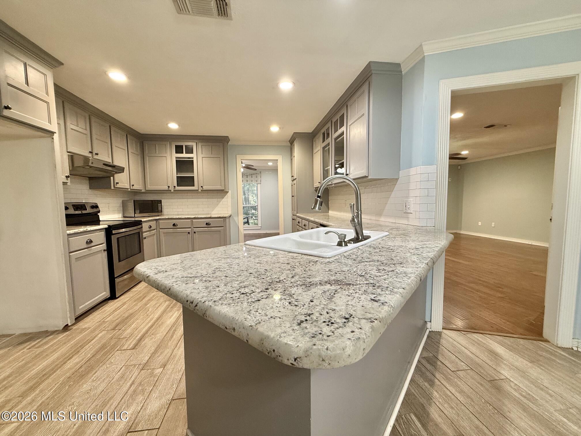 648 Springridge Trail Property Photo 31