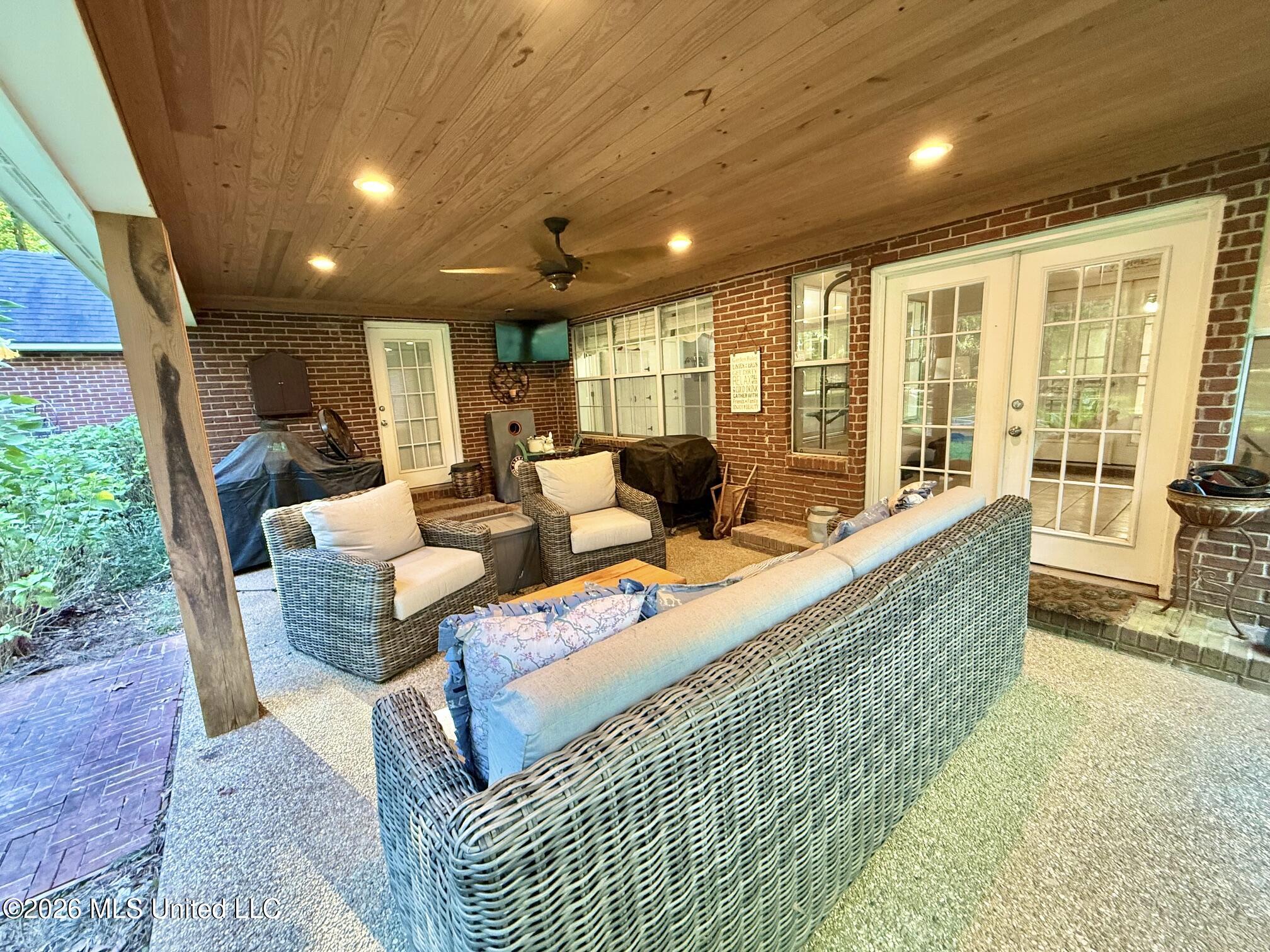 648 Springridge Trail Property Photo 70