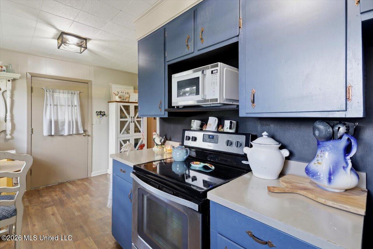 465 Midway Road Property Photo 9