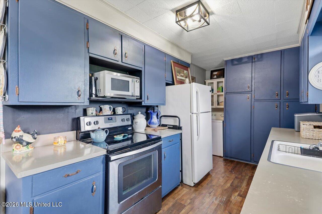 465 Midway Road Property Photo 11