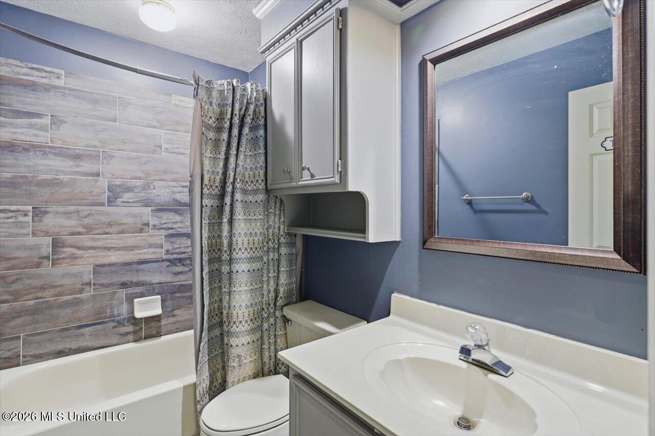 106 Rockwood Drive Property Photo 22