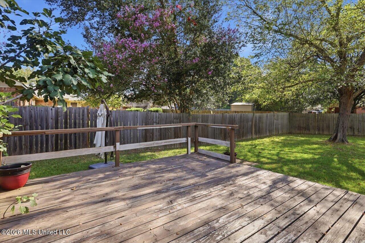 106 Rockwood Drive Property Photo 24