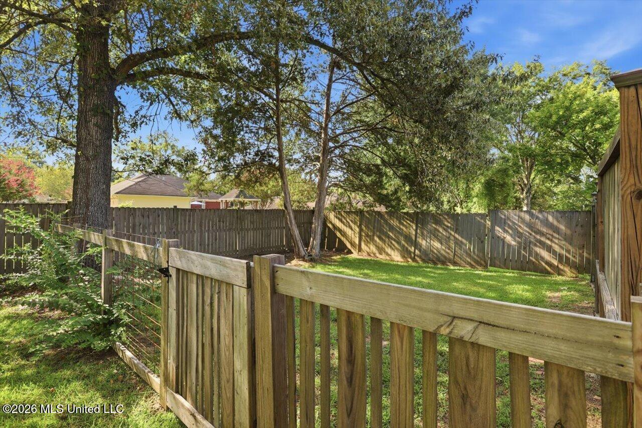106 Rockwood Drive Property Photo 30