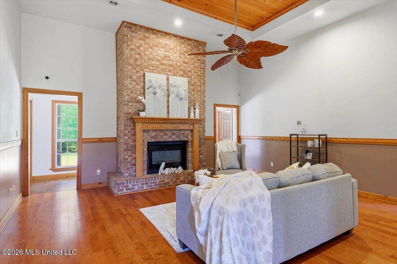 1635 Misty Lane Property Photo 4