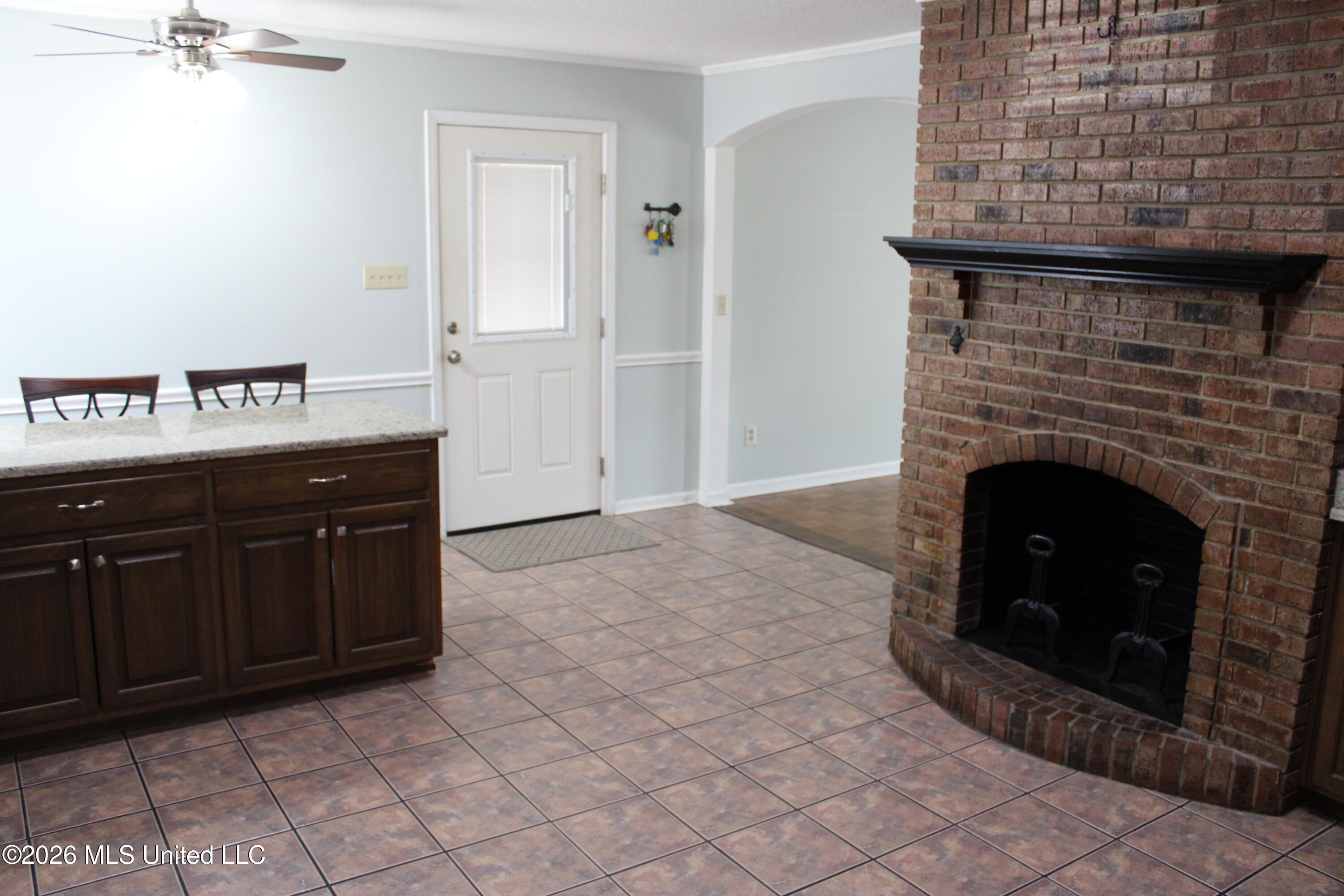 220 Flushing Cove Property Photo 15