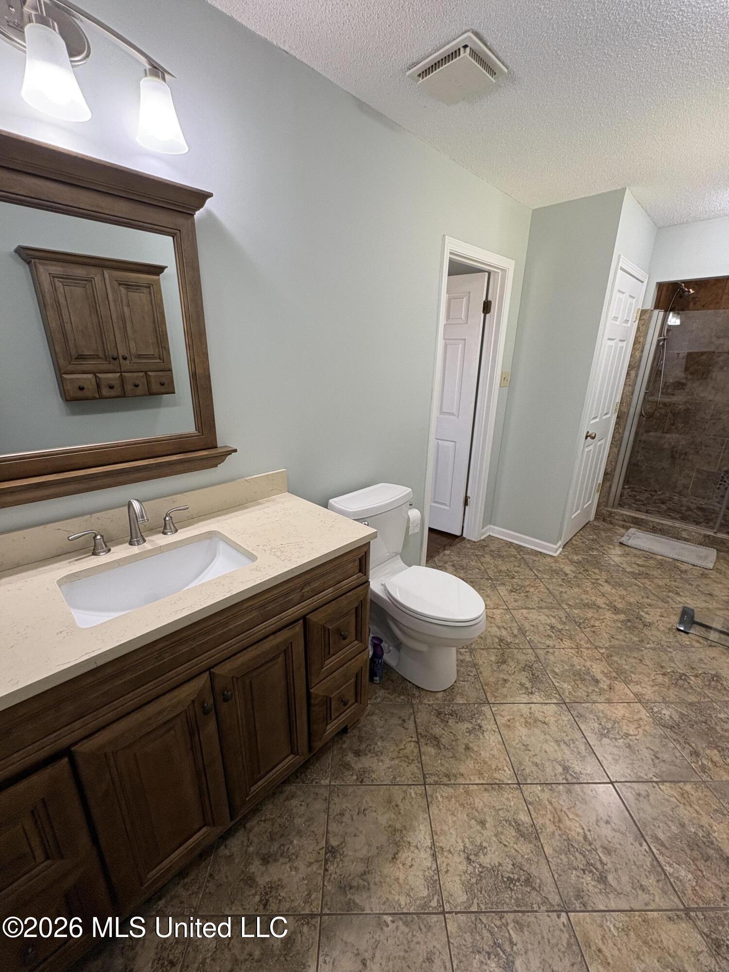 220 Flushing Cove Property Photo 23