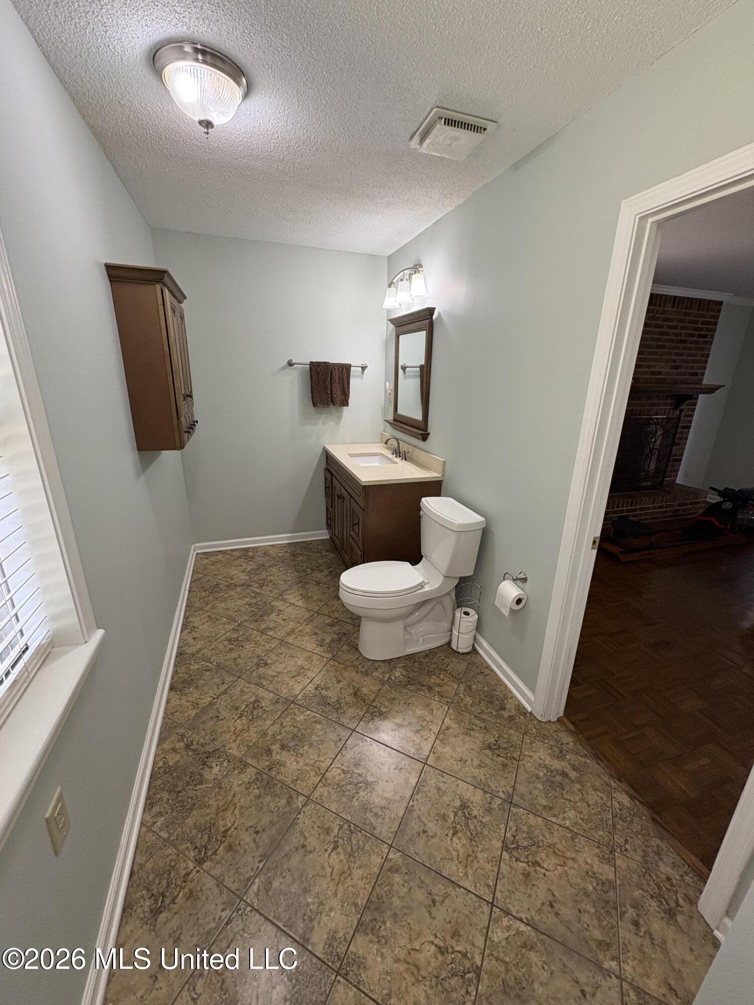 220 Flushing Cove Property Photo 24