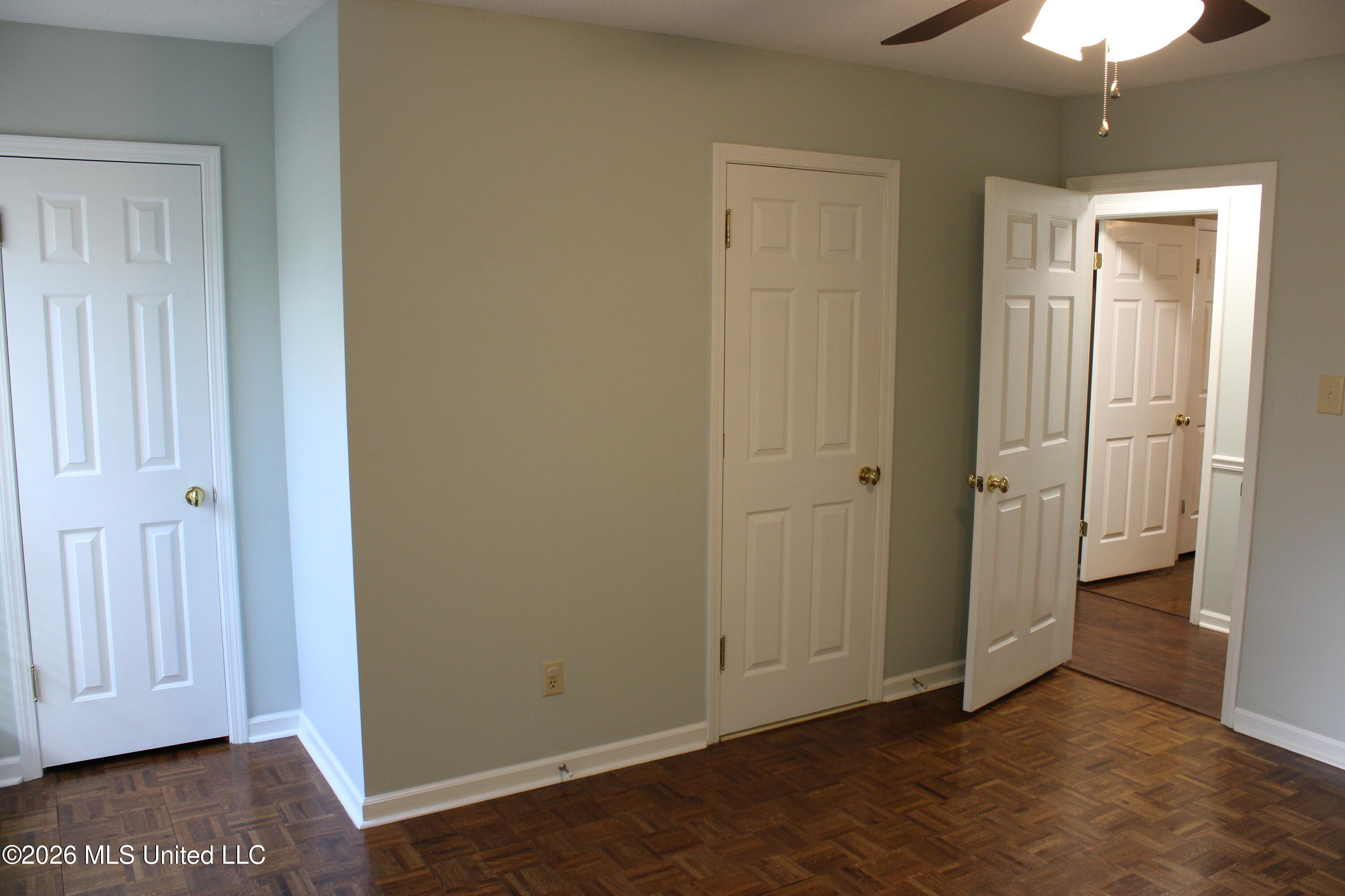 220 Flushing Cove Property Photo 29