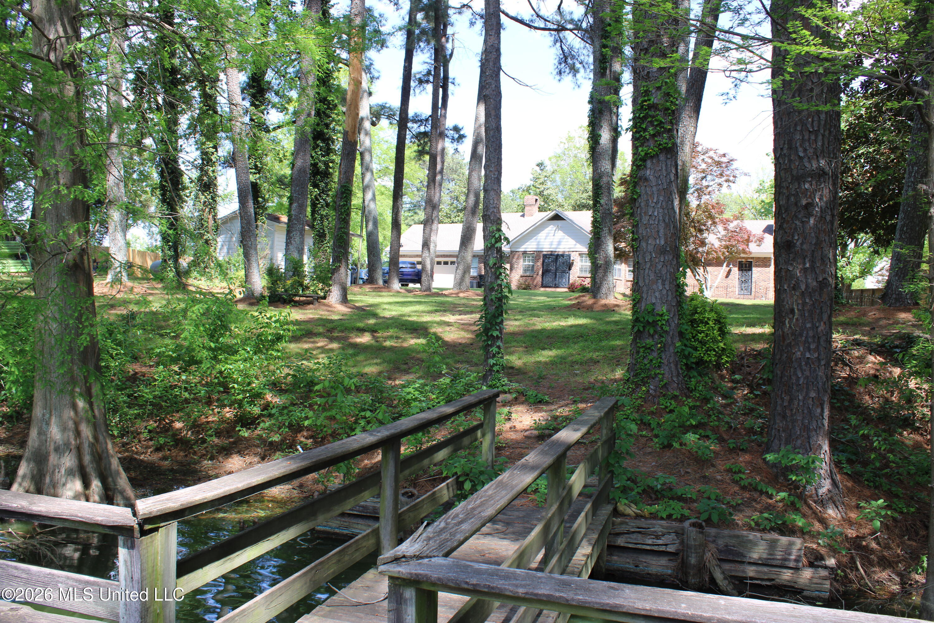 220 Flushing Cove Property Photo 45