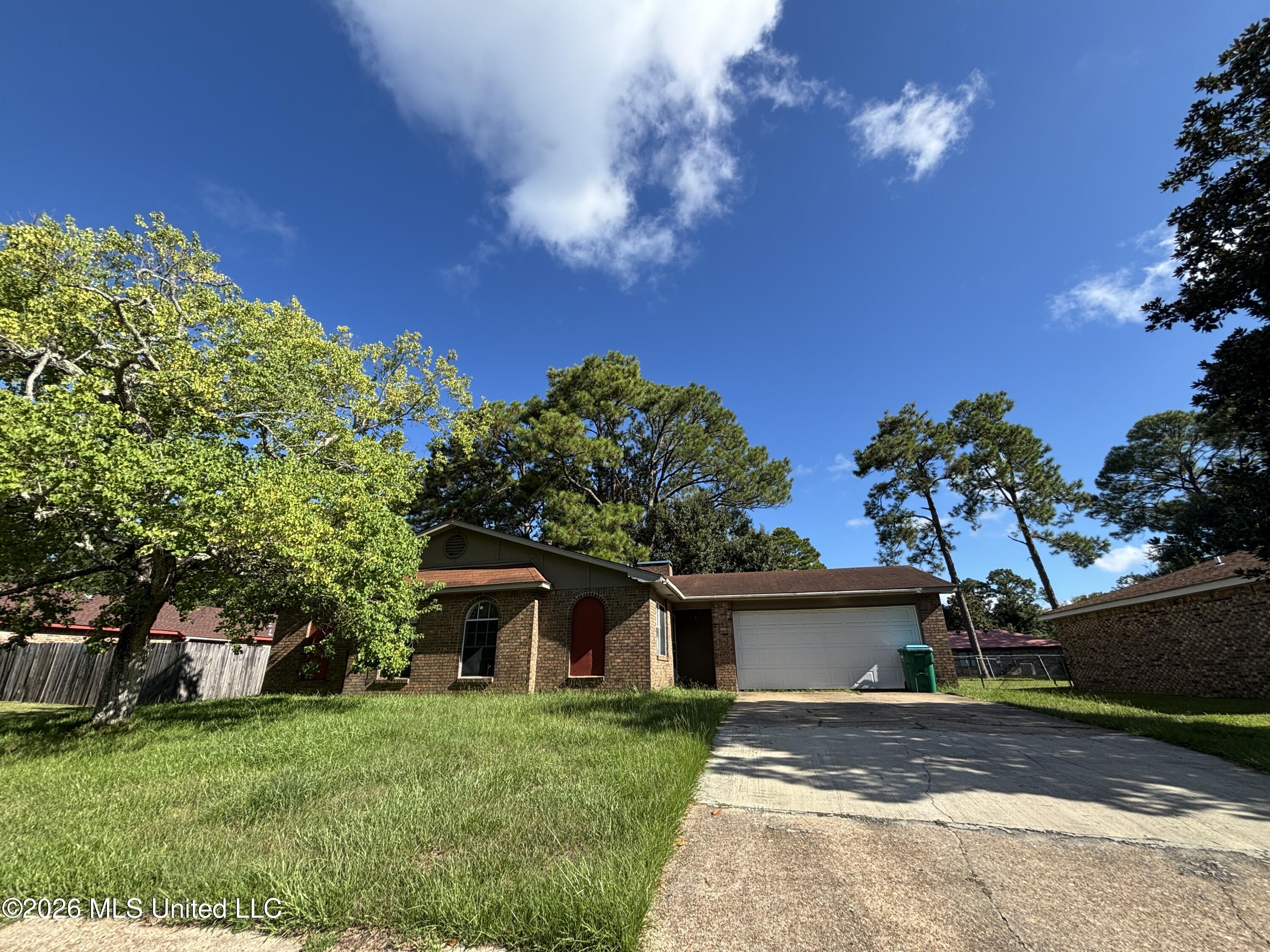 2536 El Viernes Street Property Photo 1