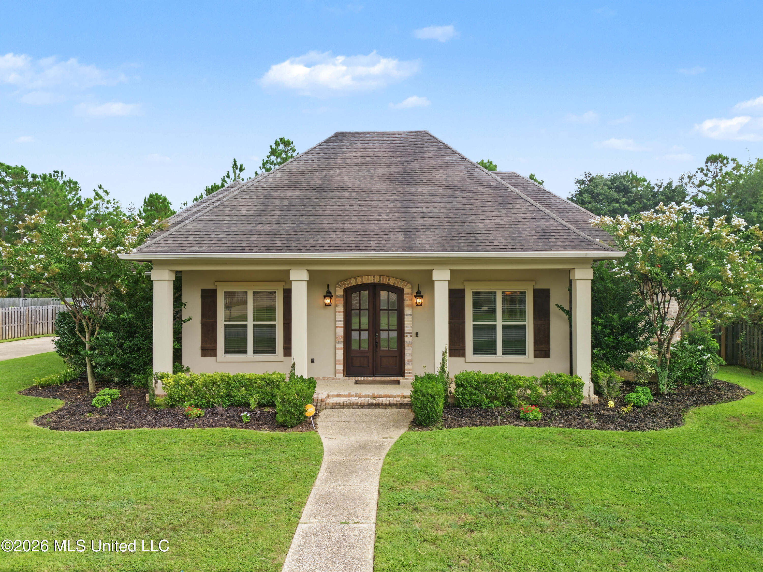 3408 Oakleigh Circle Property Photo 1