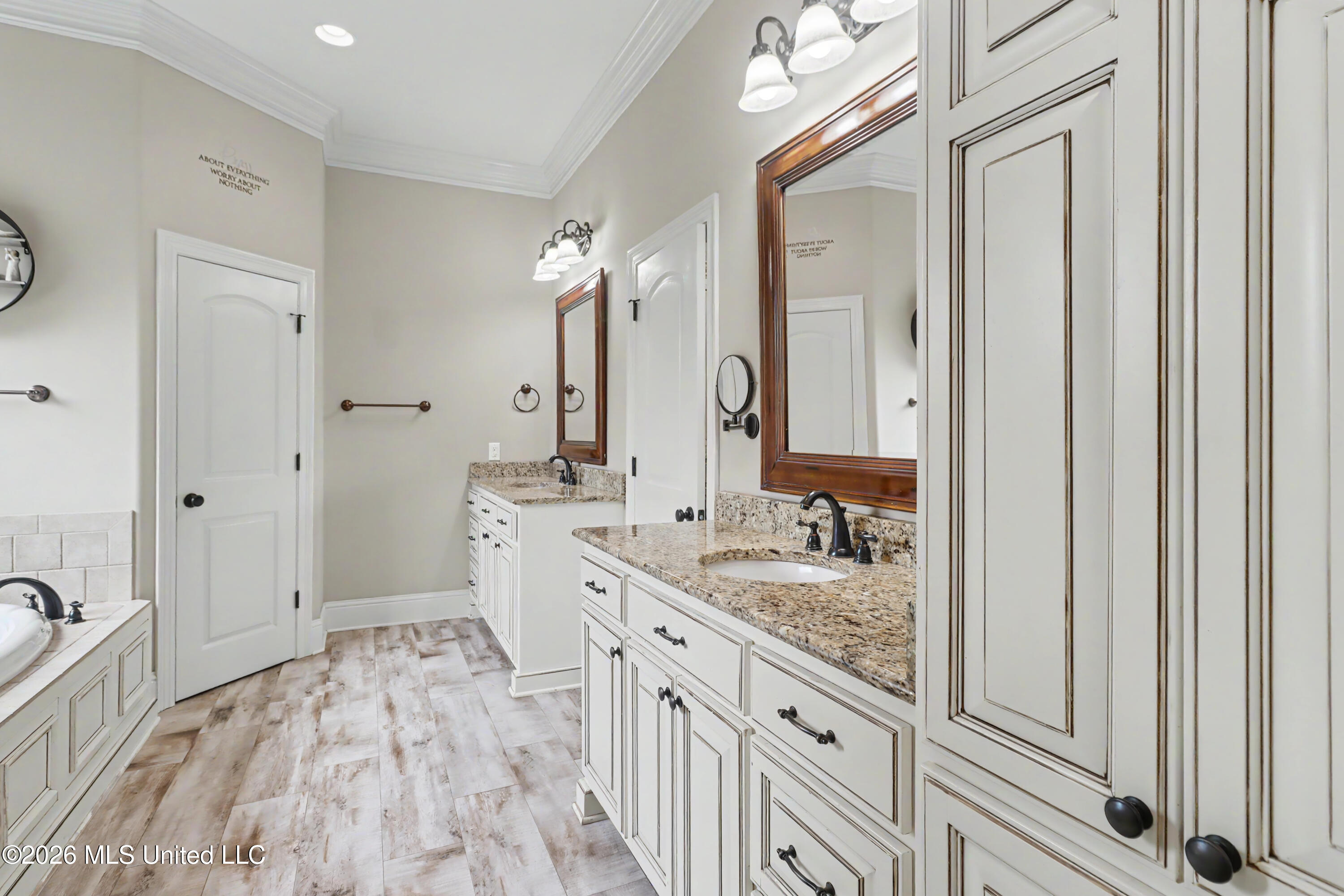 3408 Oakleigh Circle Property Photo 13