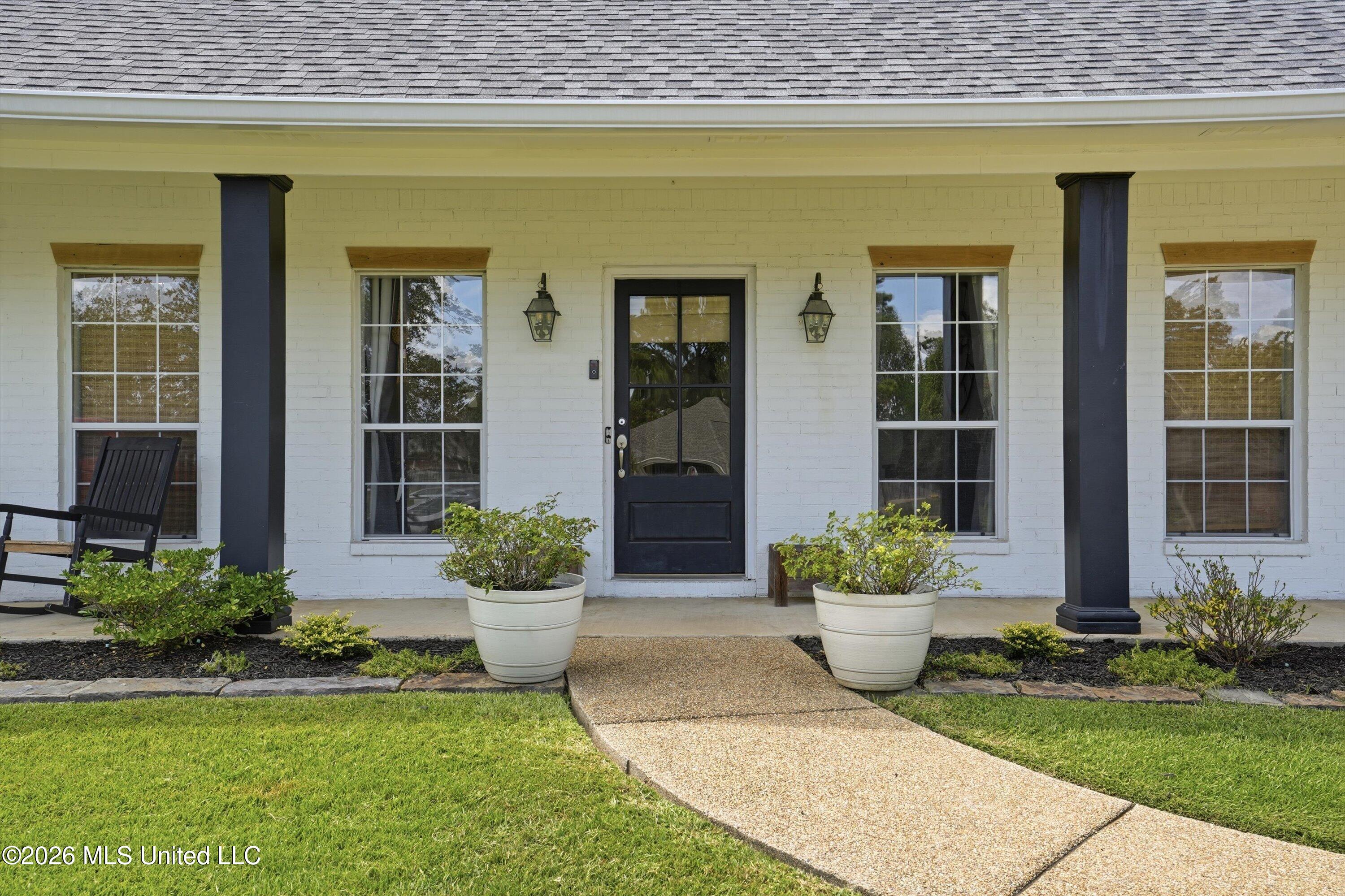131 Ashton Drive Property Photo 2