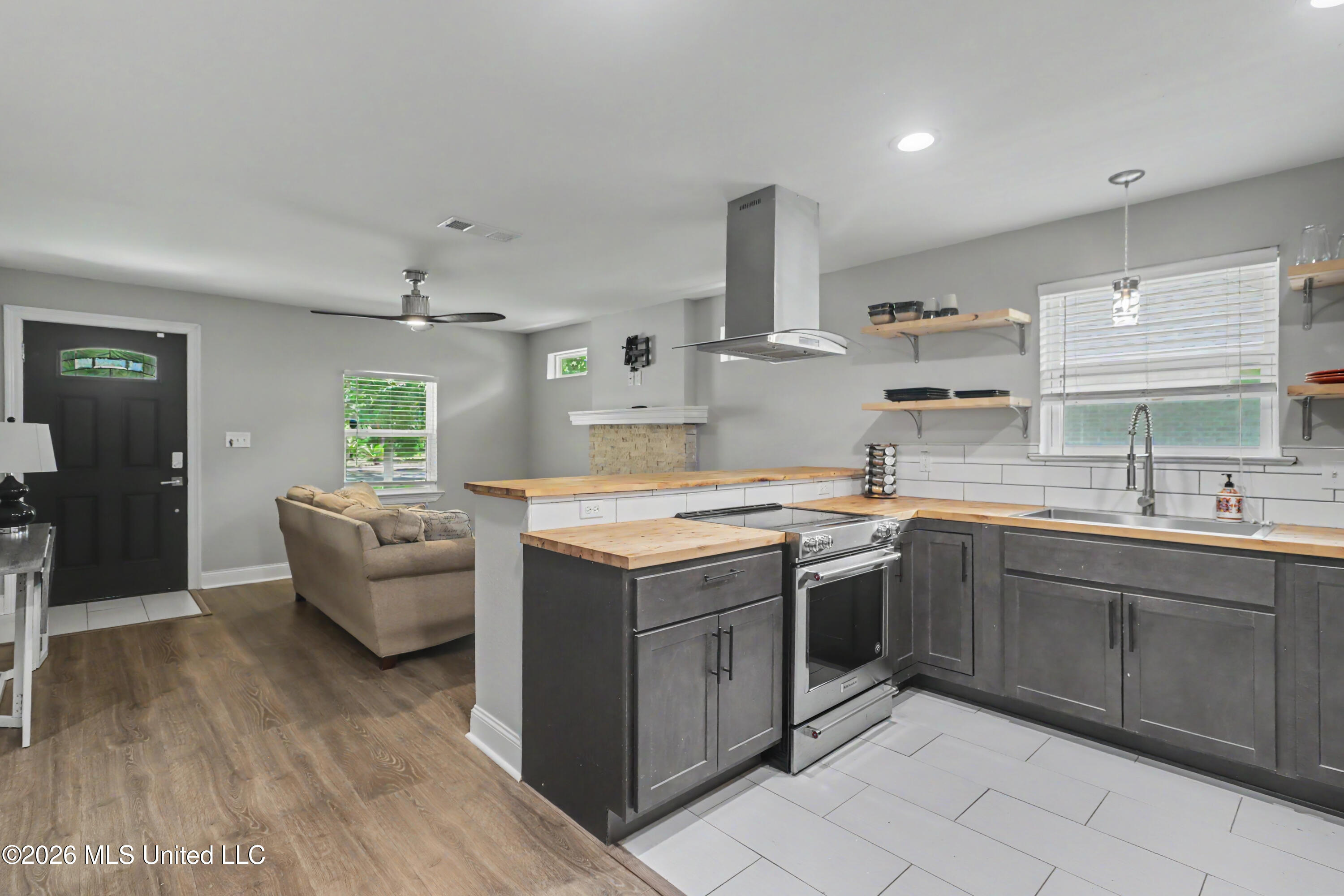519 23rd Street Property Photo 8