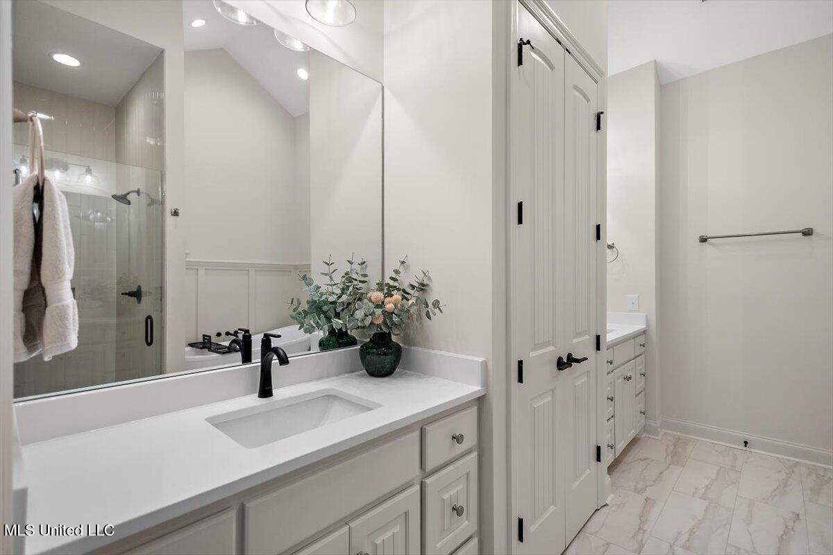 6603 Wirtz Road Property Photo 16