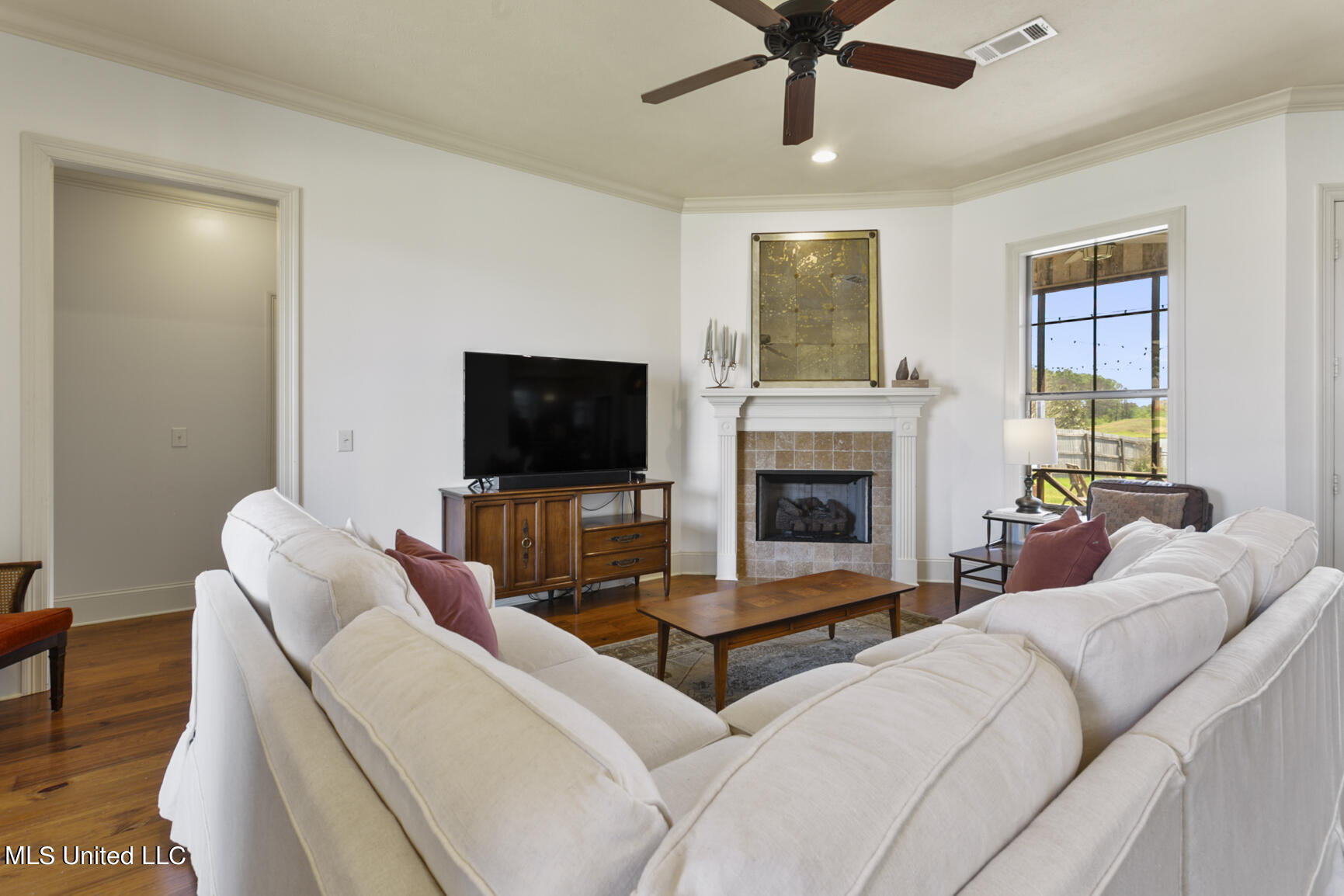 271 Rockbridge Drive Property Photo 4