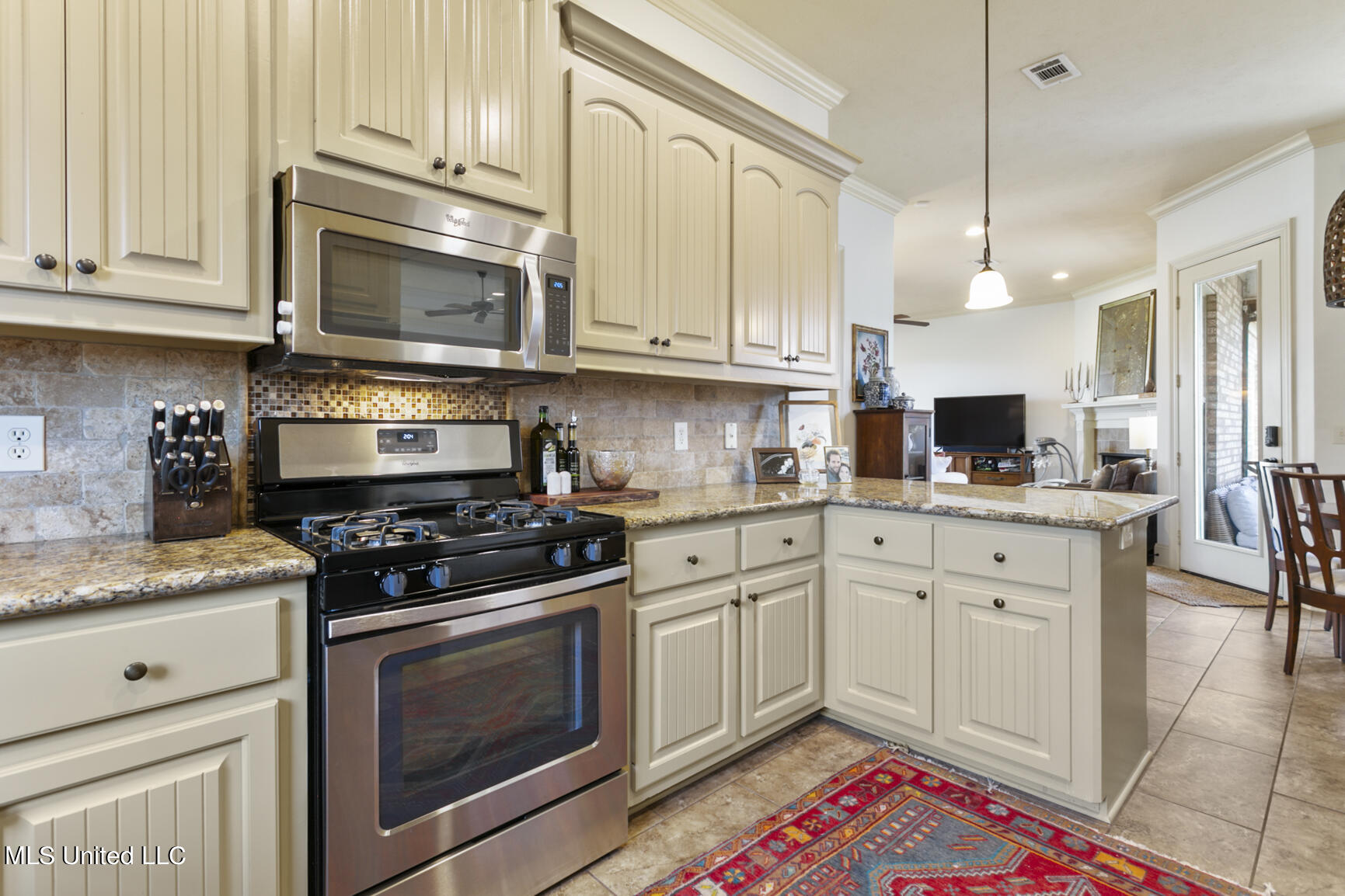 271 Rockbridge Drive Property Photo 10