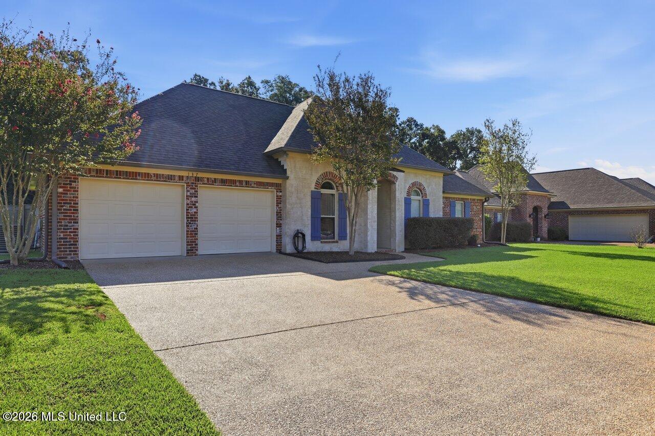 137 Oak Meadow Drive Property Photo 3