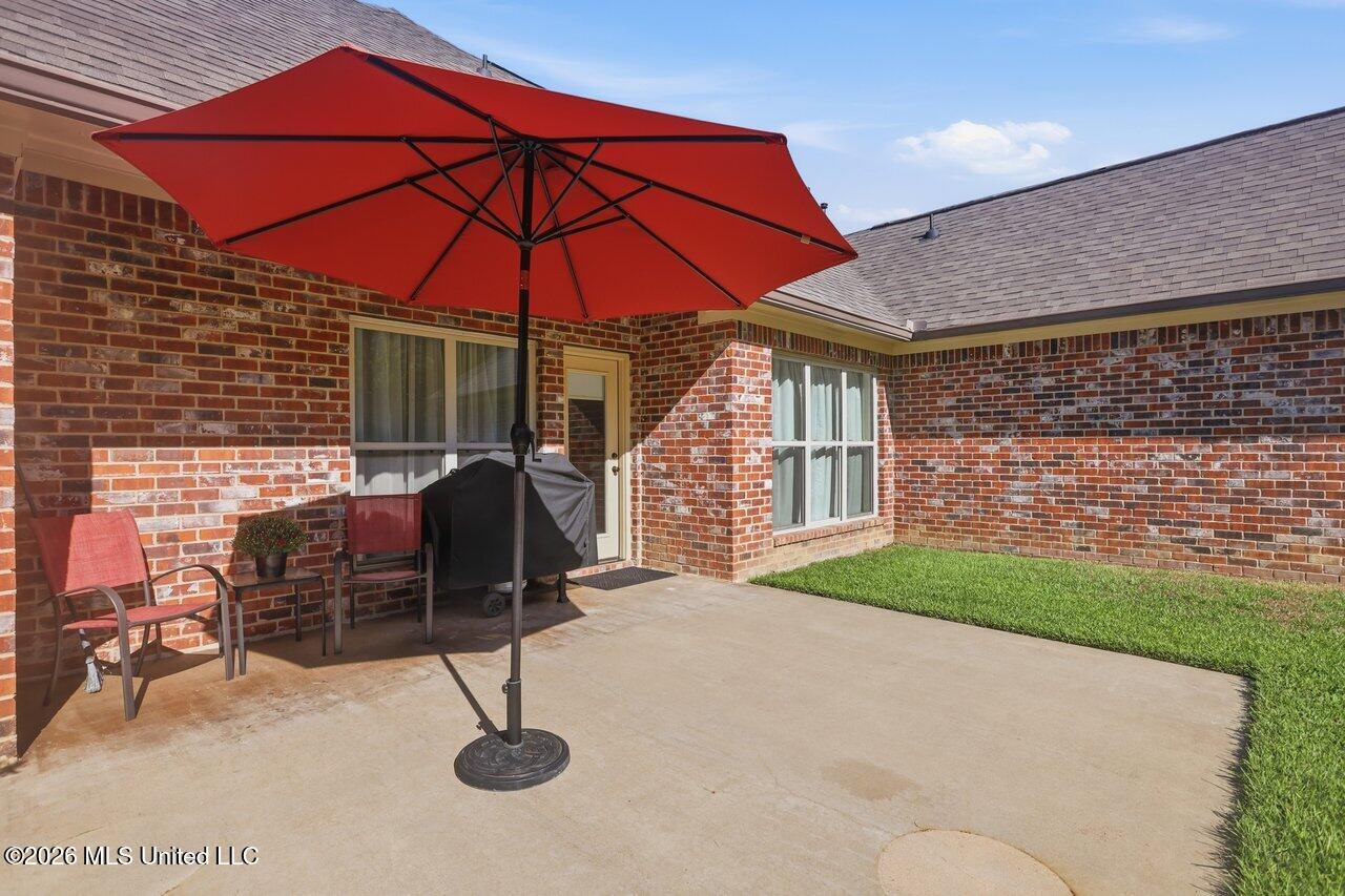 137 Oak Meadow Drive Property Photo 29