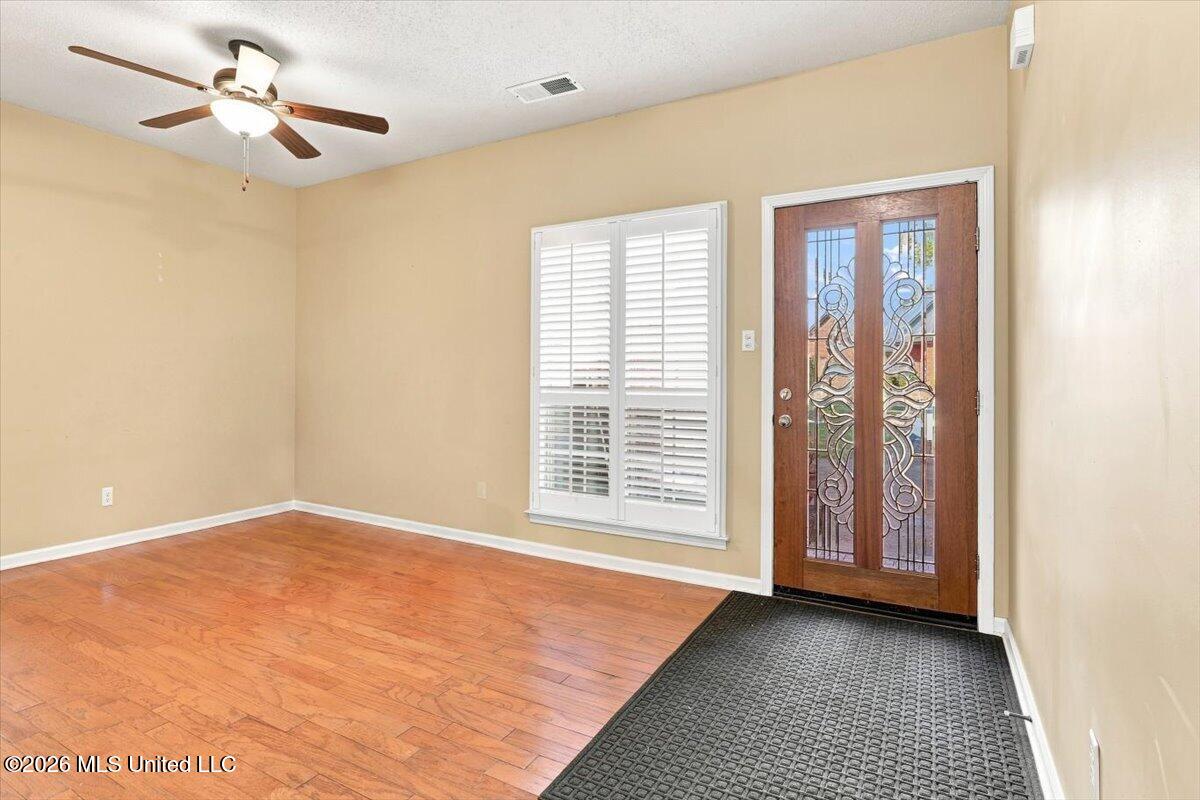 4500 Nicholas Lane Property Photo 7