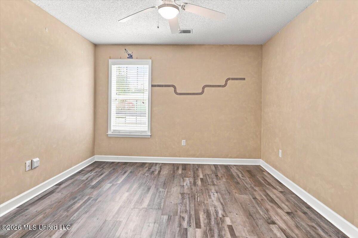 282 Douglas Road Property Photo 9