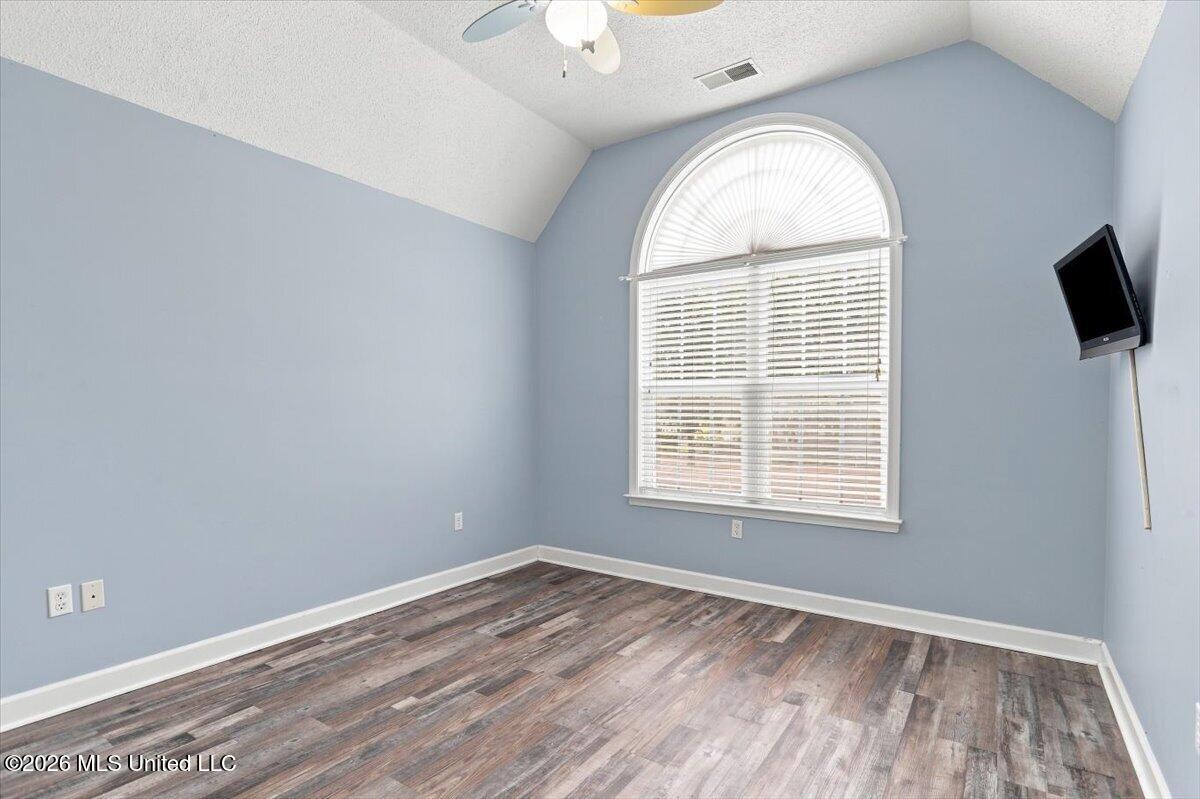 282 Douglas Road Property Photo 17