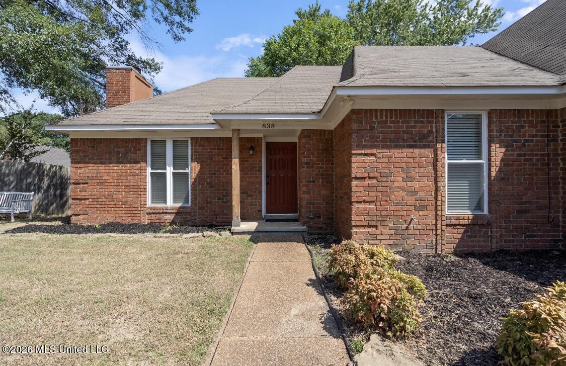 838 Cloverleaf Drive Property Photo 4