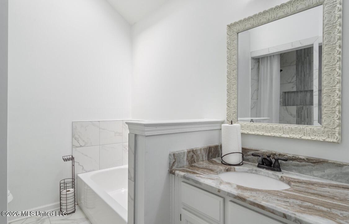 838 Cloverleaf Drive Property Photo 25