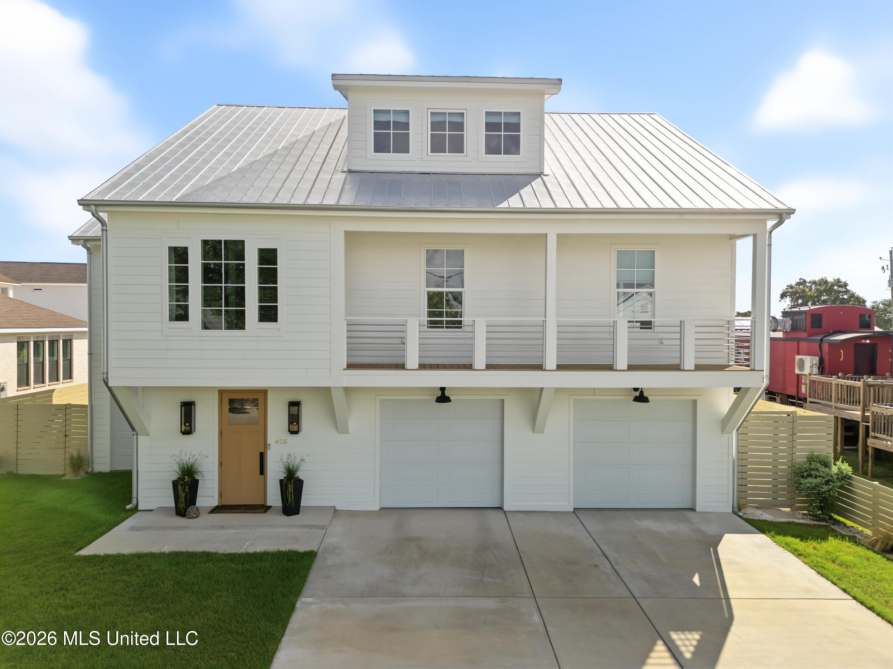 405 Mason Avenue Property Photo 1