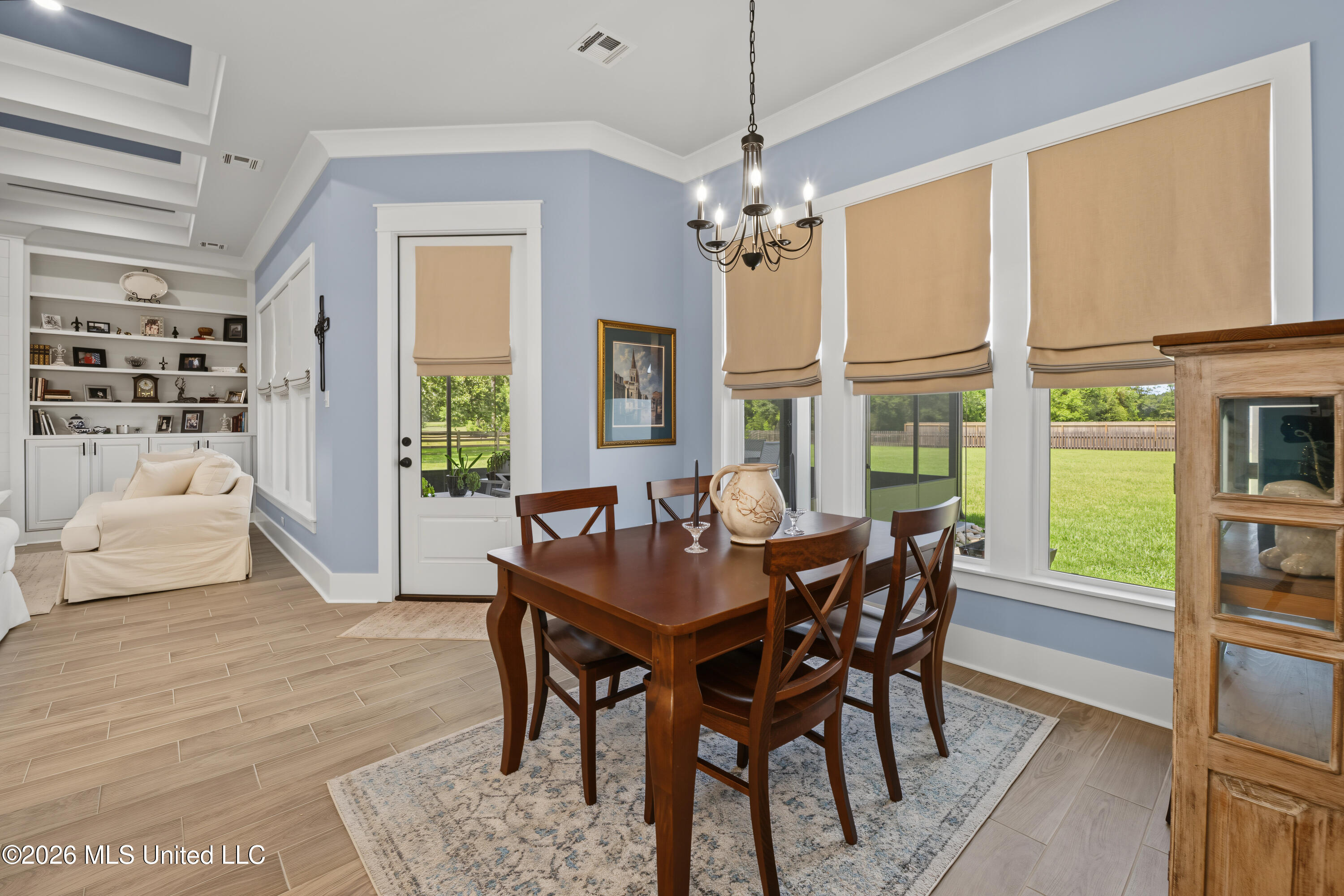 5 S Caesar Oaks Drive Property Photo 16