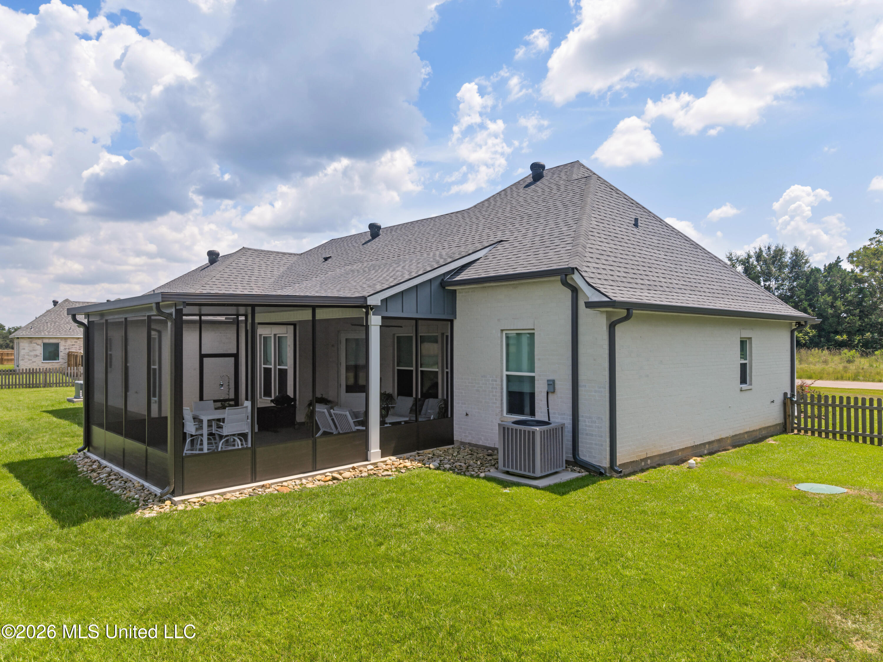 5 S Caesar Oaks Drive Property Photo 39