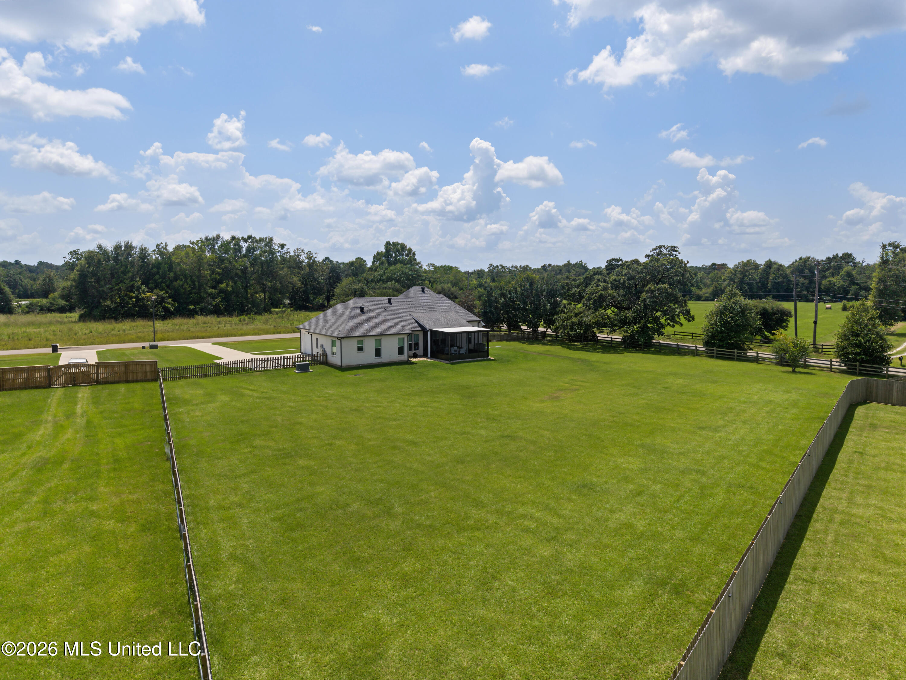 5 S Caesar Oaks Drive Property Photo 41