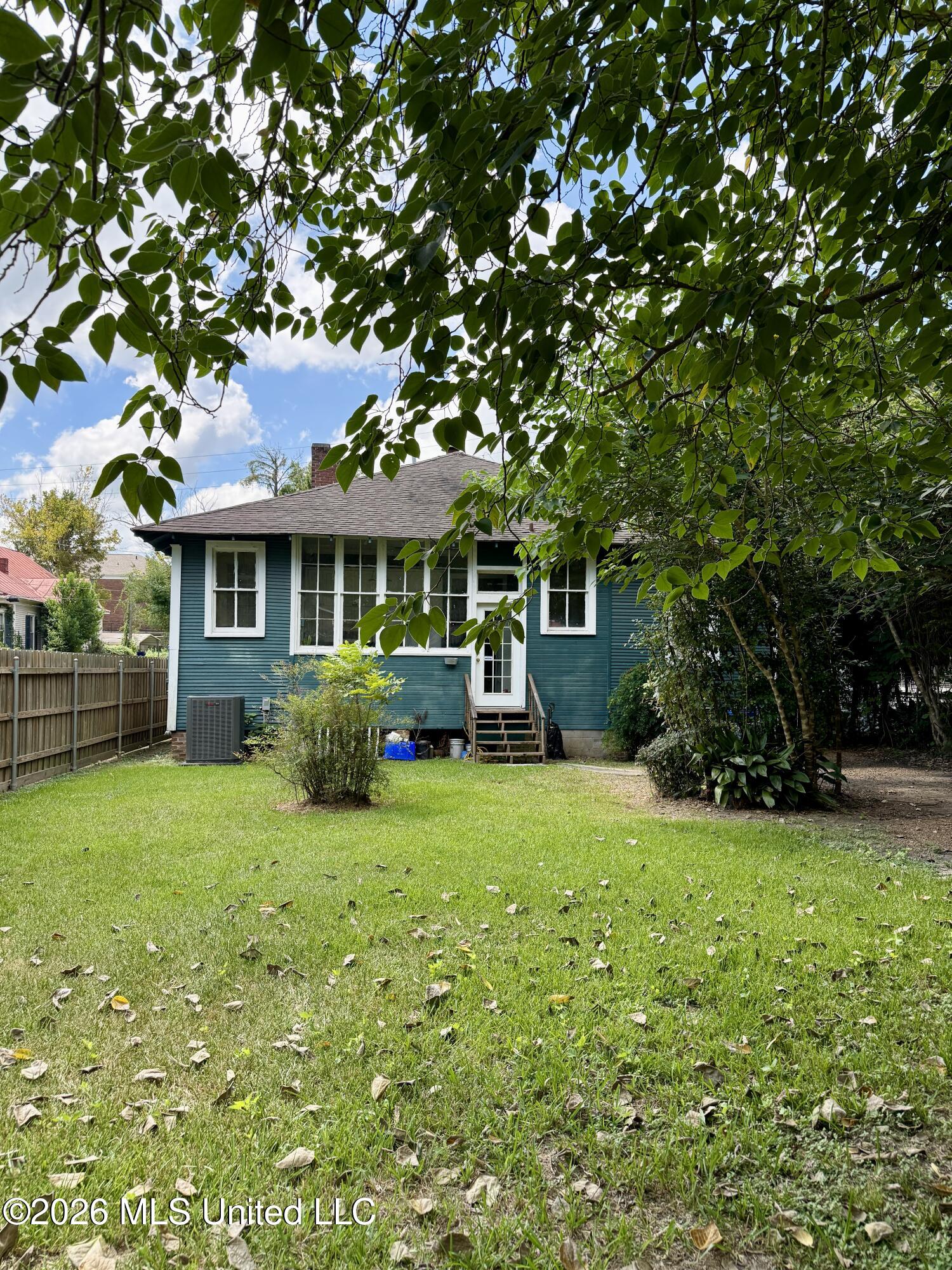 503 Madison Street Property Photo 7