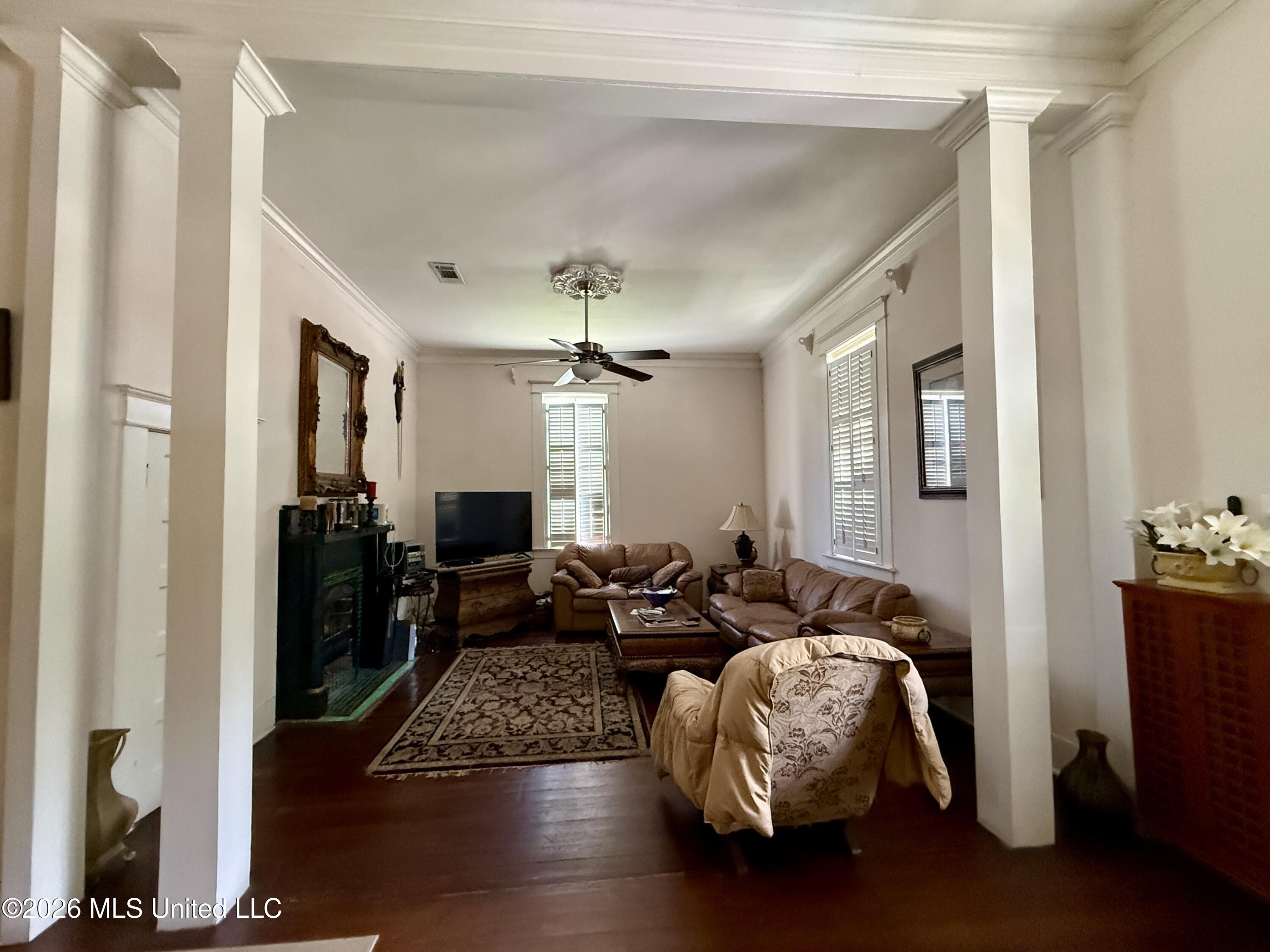 503 Madison Street Property Photo 11