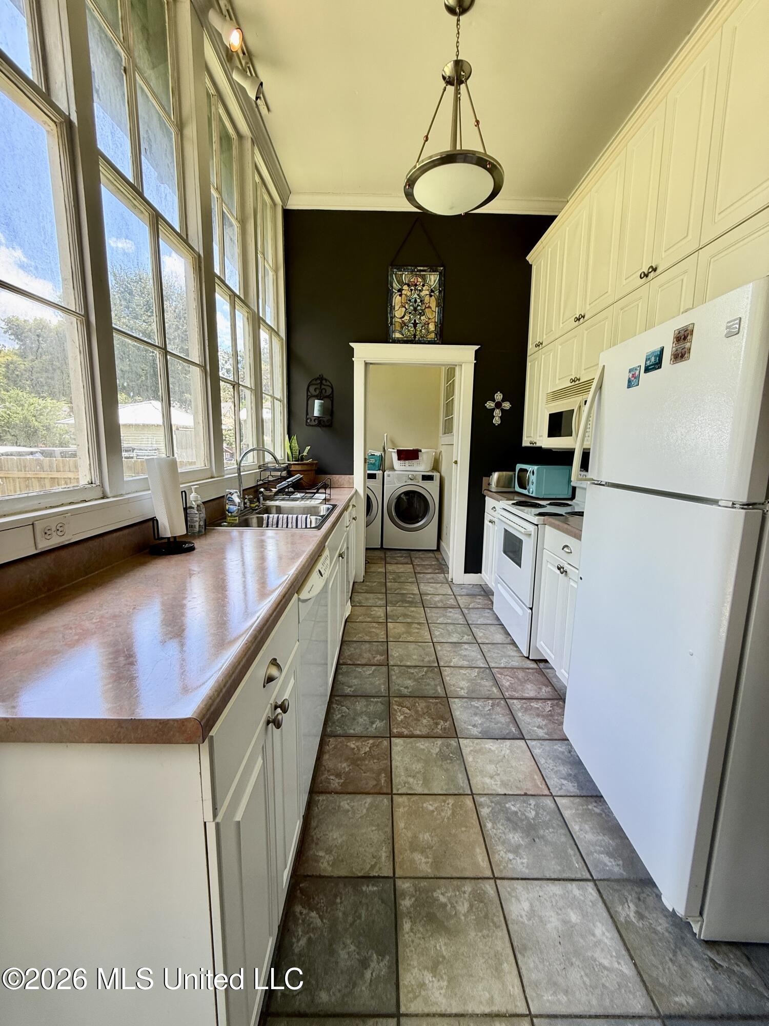 503 Madison Street Property Photo 12