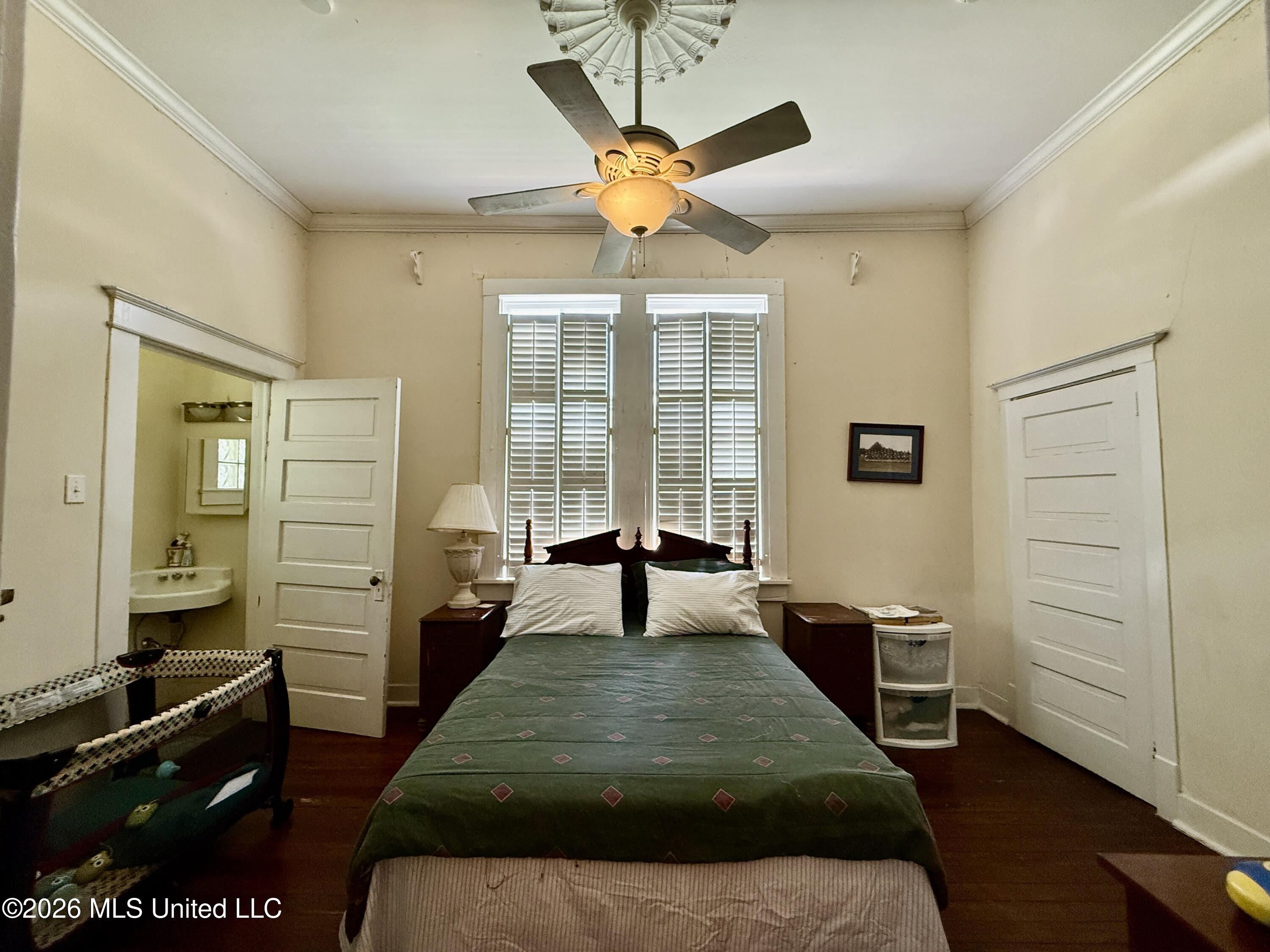 503 Madison Street Property Photo 18