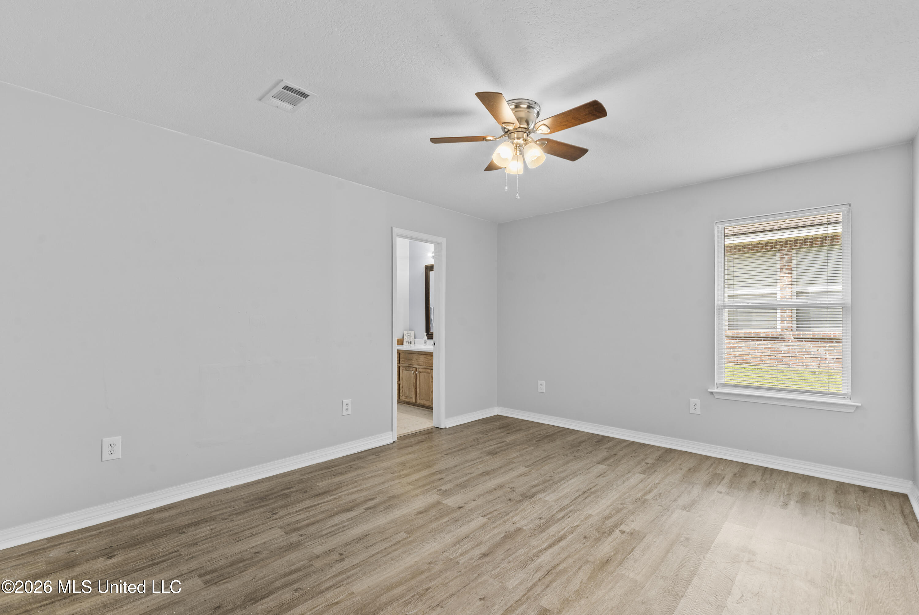 9421 Cartwright Property Photo 9