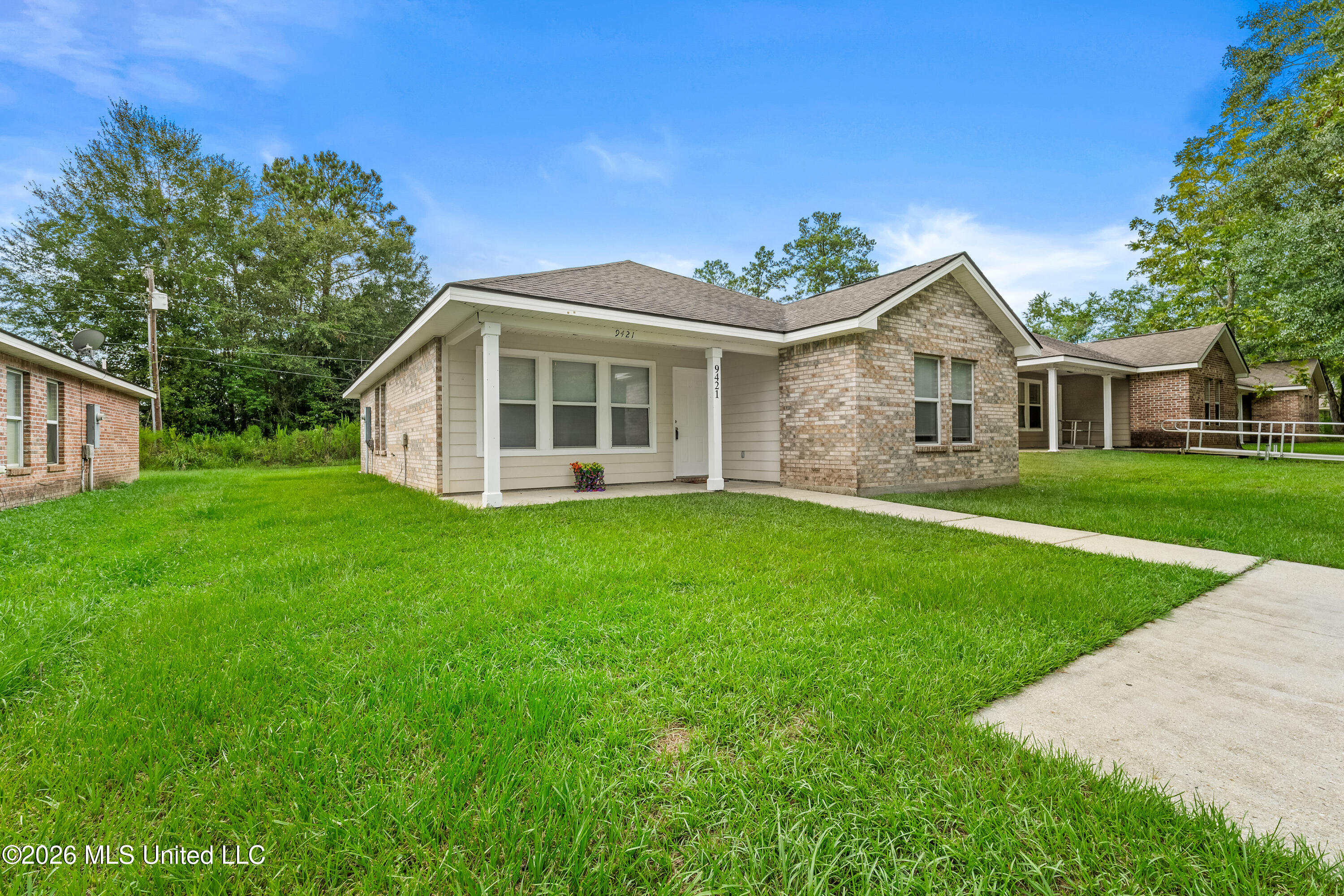 9421 Cartwright Property Photo 22