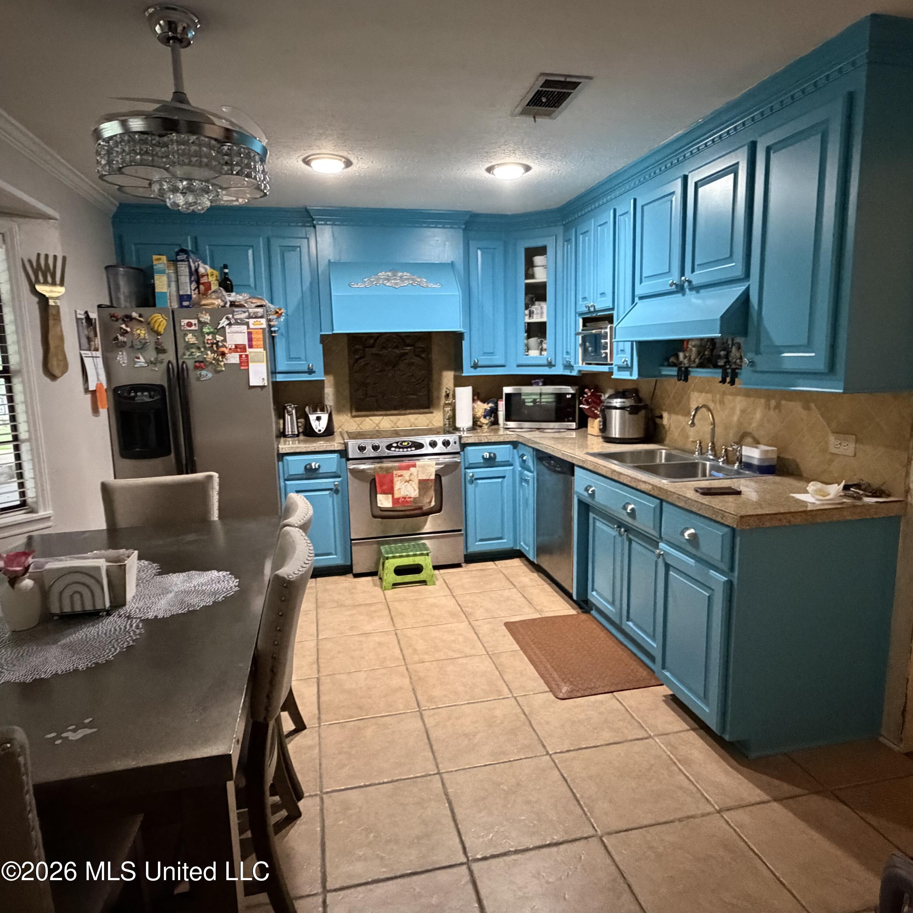 204 Westover Drive Property Photo 13
