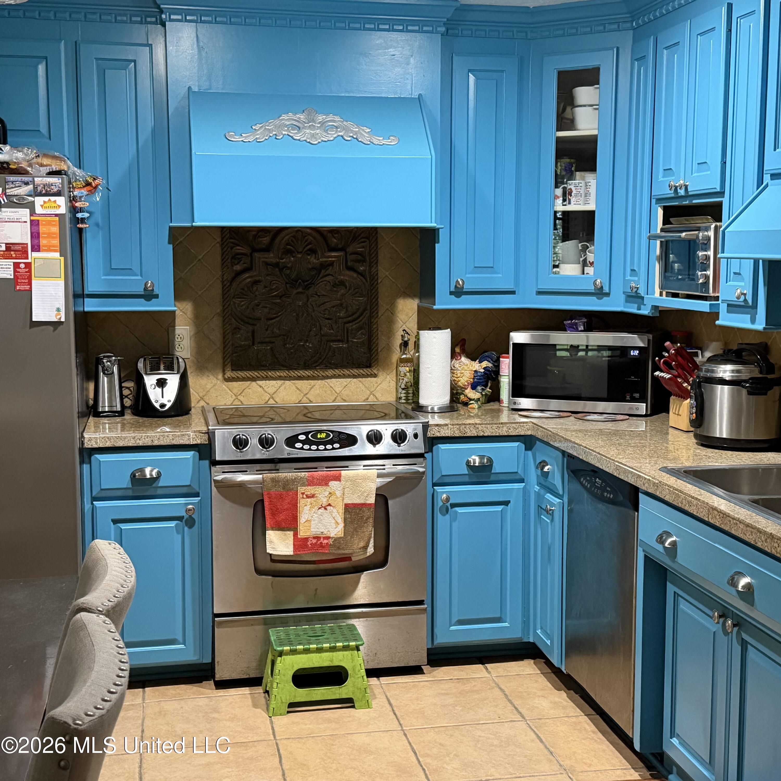 204 Westover Drive Property Photo 14